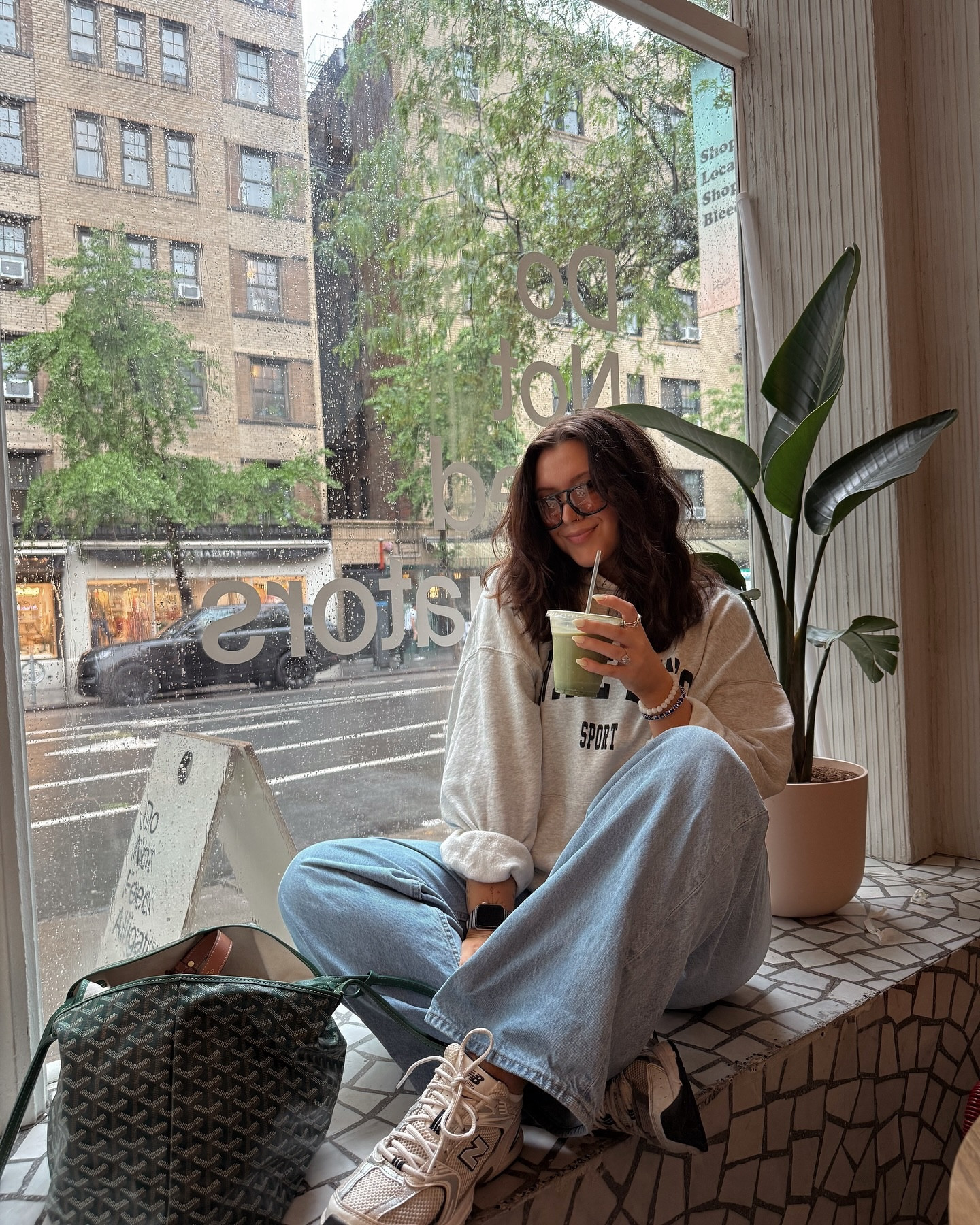 rainy day in nyc = tour of coffee shops