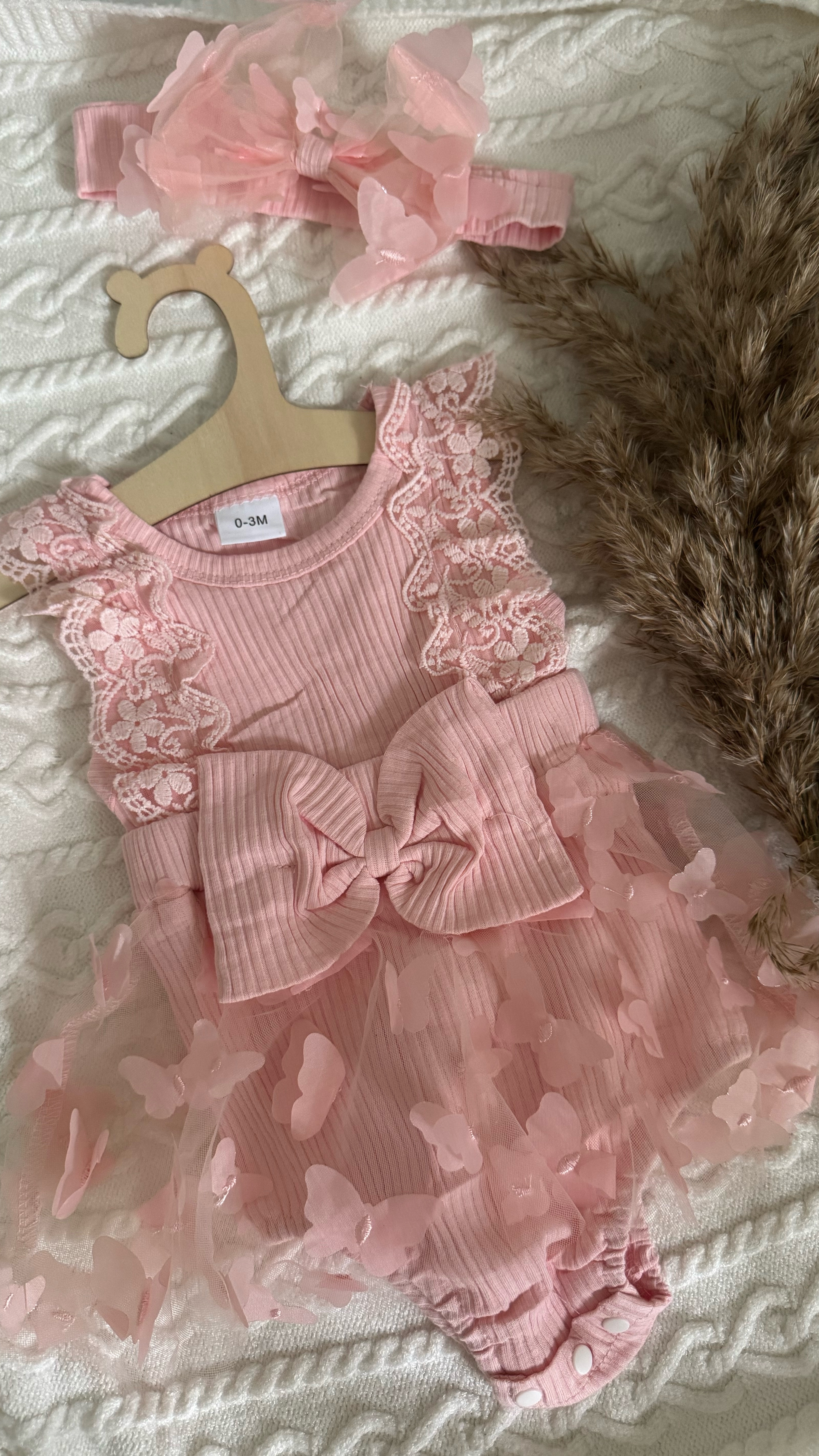 The cutest newborn girl outfit🥹💓



#LTKKids #LTKBaby #LTKFamily