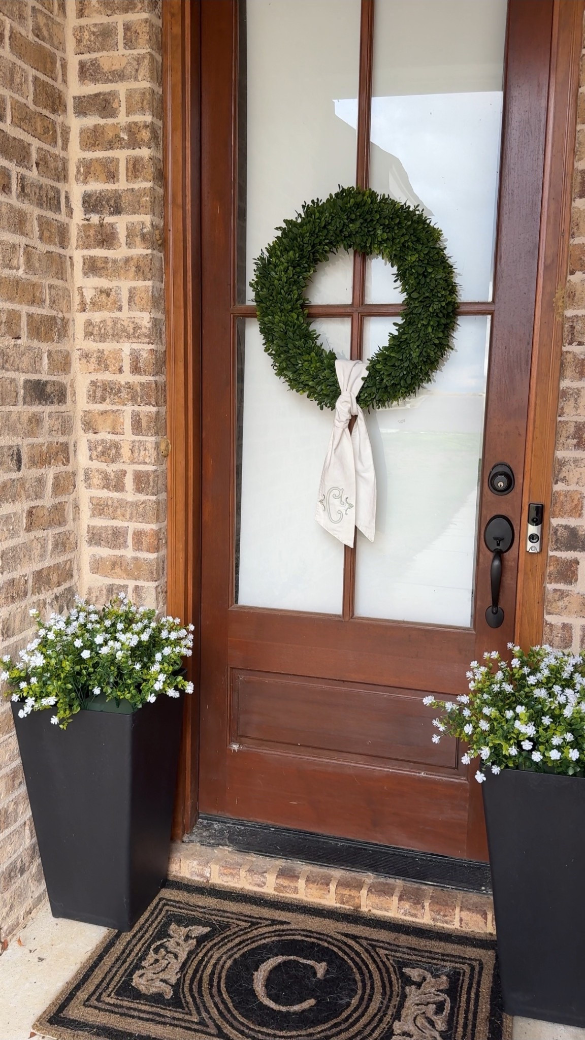 Front porch spring refresh!!! 

#LTKSpringSale #LTKSeasonal #LTKHome