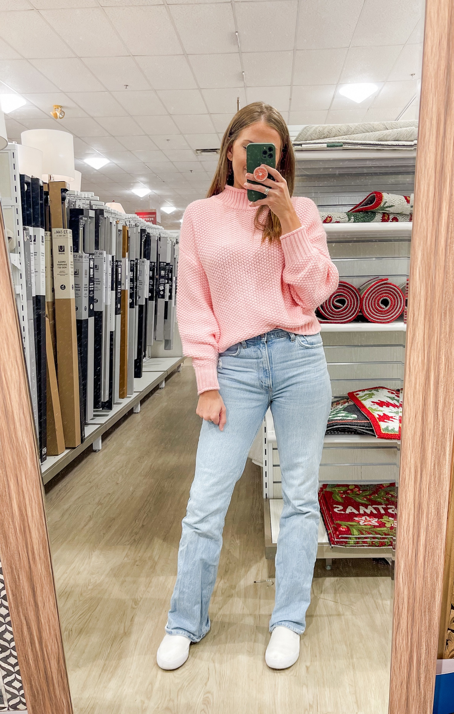 Loving this casual and comfortable look for running errands with the kiddo! 🛍️

#LTKfindsunder100