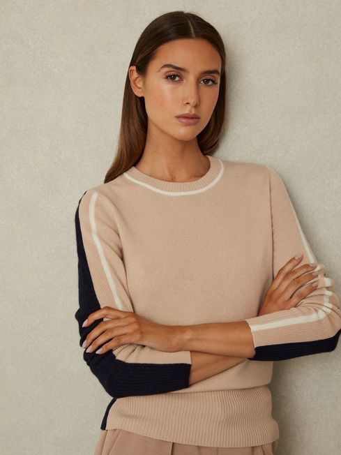 Annie
                Wool Blend Colourblock Crew Neck Jumper with Cashmere | Reiss US