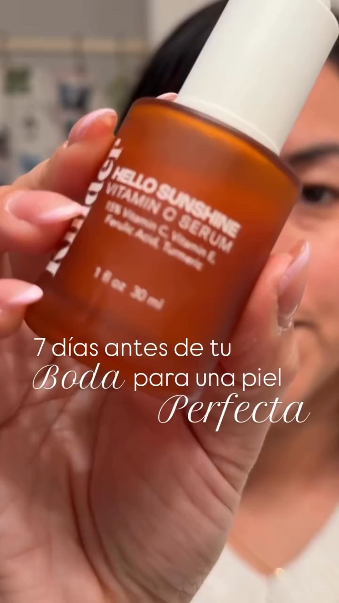 Tu boda está a solo una semana! 💆🏻‍♀️👰🏻‍♀️

🌸Así es como conseguir una piel suave, hidratada y radiante antes de tu gran día:

💆‍♀️ 7 días antes: Consíguete un tratamiento facial hidratante (leche limpiadora, tónico hidratante, serums, esencia, crema hidratante) pero nada demasiado agresivo para evitar el enrojecimiento o la descamación.
Todo para tu tipo de piel! 👰🏼‍♀️🌸

💦 3 días antes: Aumenta la ingesta de agua y adhiérete a una crema hidratante ligera

❌ 1 día antes: Evita el alcohol y los alimentos salados (causan hinchazón!) Y descansa mucho. 😴

¿Quieres mi guía completa Skicare Bridal Routine con todo lo que necesitas? Comenta “SKIN” y te lo enviaré!

#skincare #skincareroutine #glowskincare #bridalmakeup #bridalskincare #slc #slcmakeup #utahmakeupartist