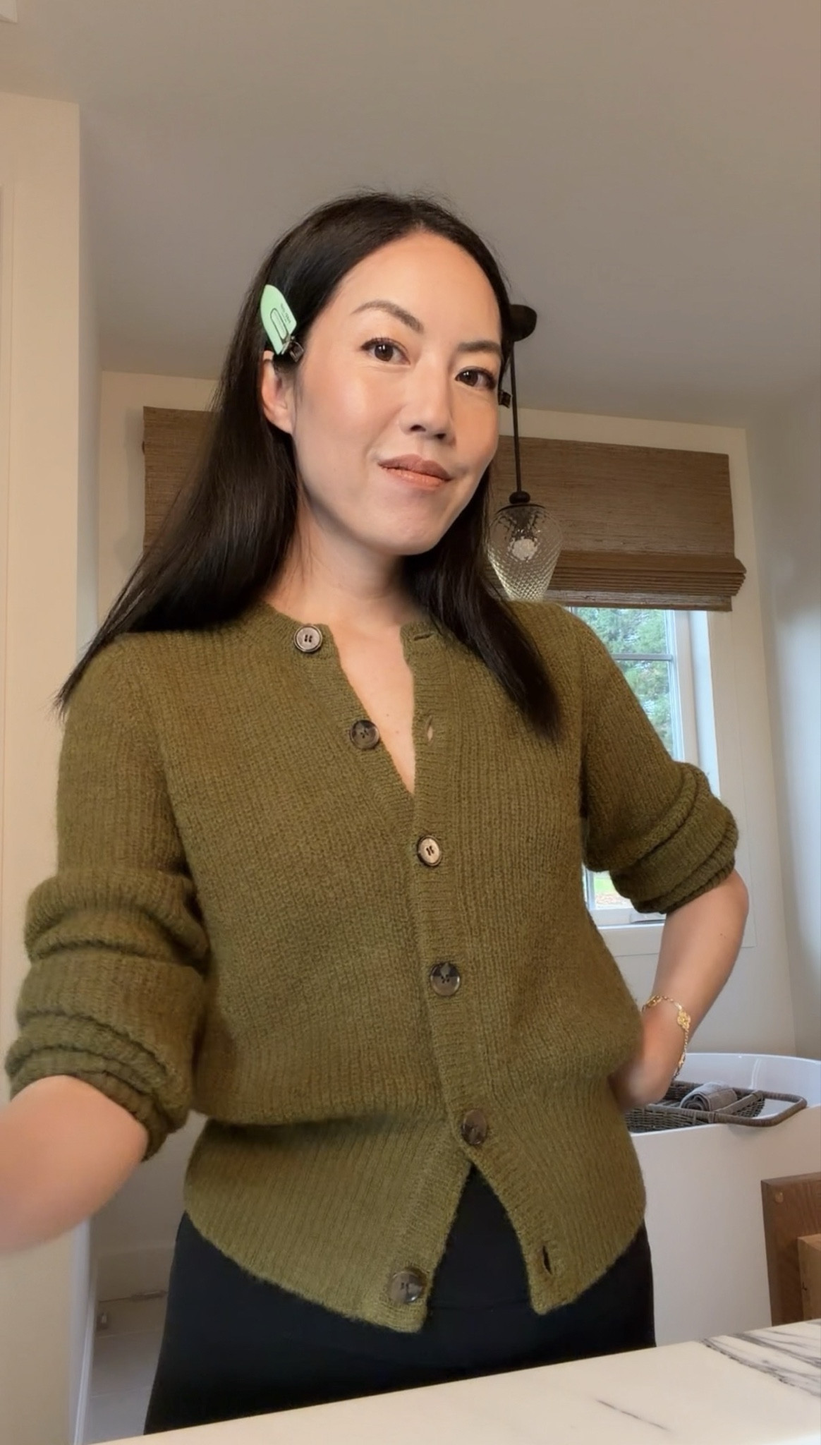 If you need a gift idea for some girlfriends, buy a box of packets and wrap up several of these packets as a little stocking stuffer!

#eyemask
#skincareroutine
#cleanbeauty
#Shiseido
#winterskincareroutine

#LTKHoliday #LTKgrwm #LTKFindsUnder50