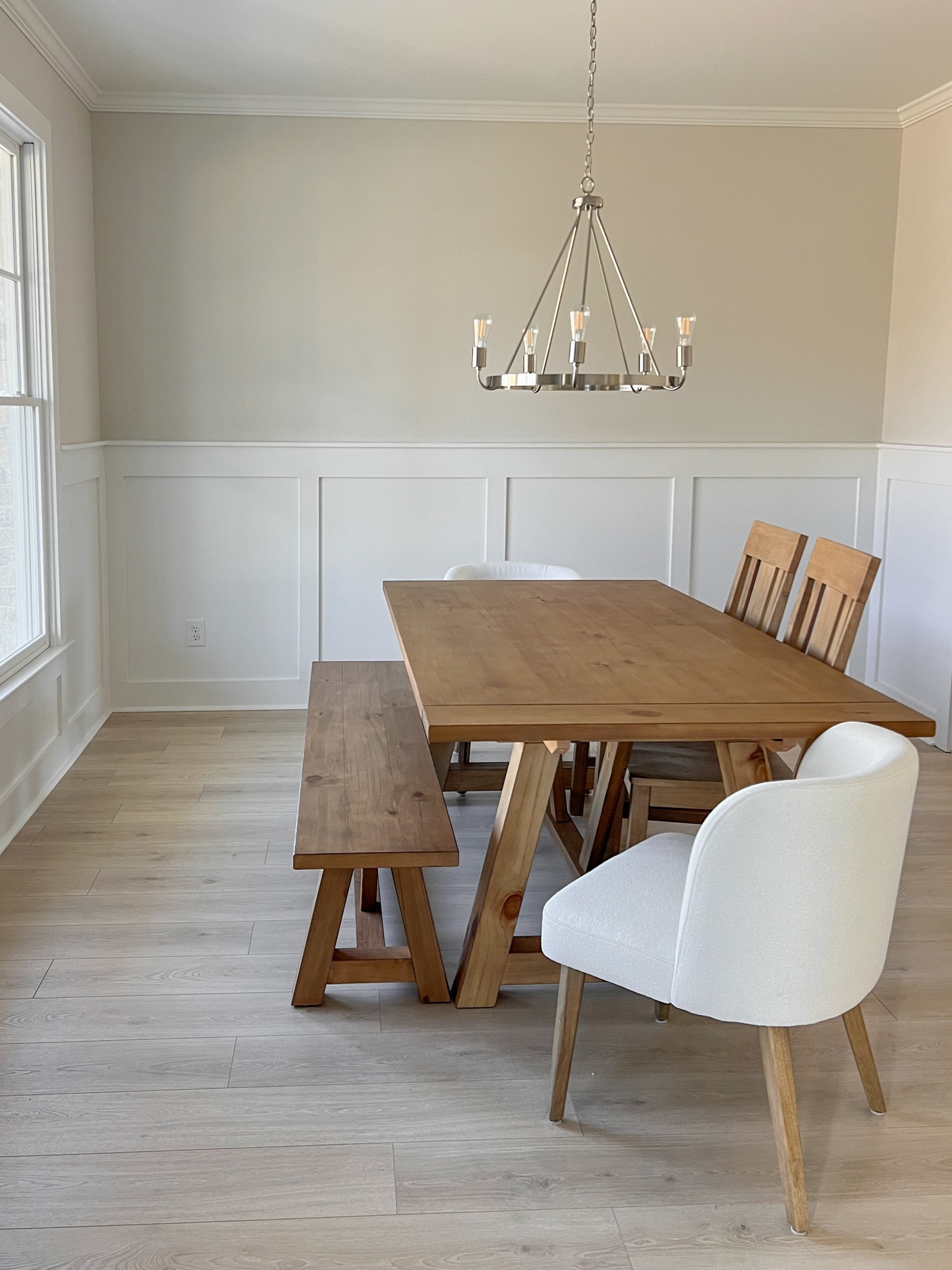 Cannot wait for all the family dinners in our new dining room 🥹😭 #diningroom #chairs #dinner #table #bench #family 

#LTKHome #LTKFamily #LTKSeasonal