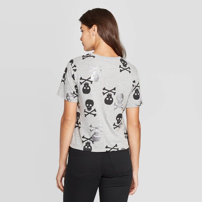 Women's Skull & Crossbones Short Sleeve Graphic T-Shirt (Juniors') - Gray | Target