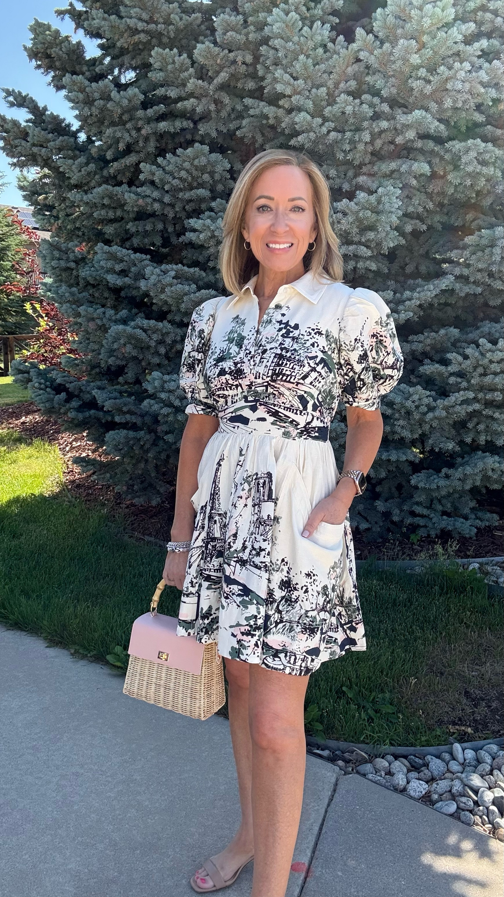 20% off full priced items this weekend 6/27-6/30 at Anthropologie with code MichelleA20

How cute is this fun dress?! I may need to exchange the petite length for regular…


#LTKOver40 #LTKPetite #LTKStyleTip