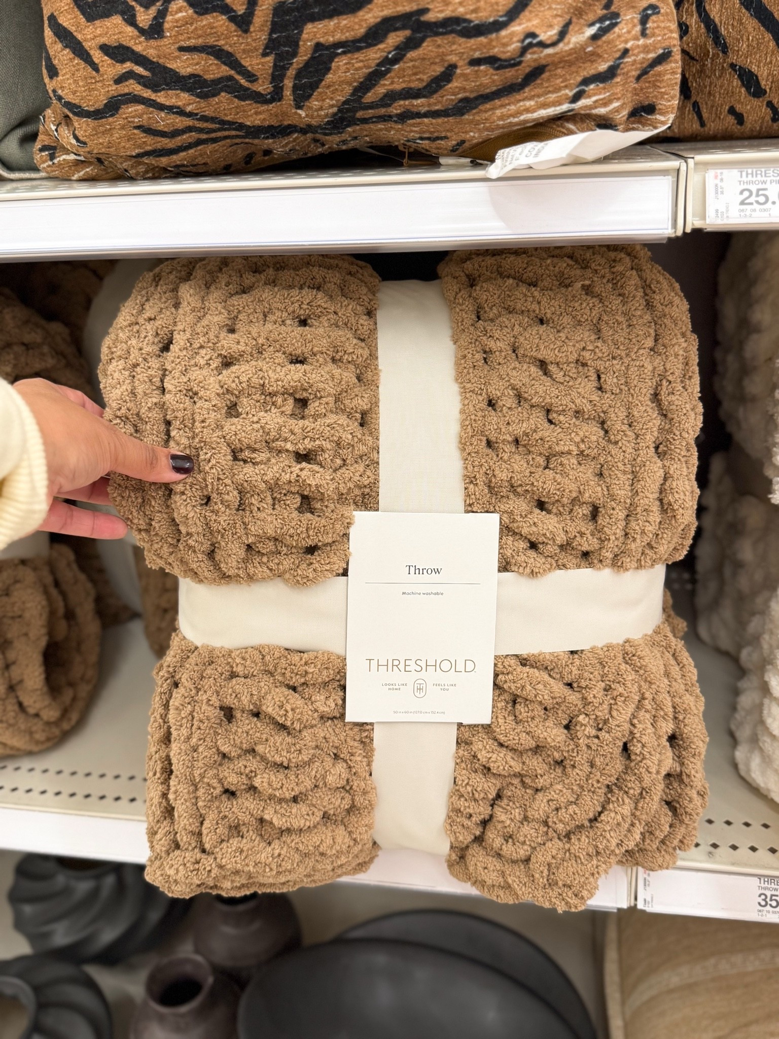 The coziest throws!

target finds, target home

#LTKSeasonal #LTKHome