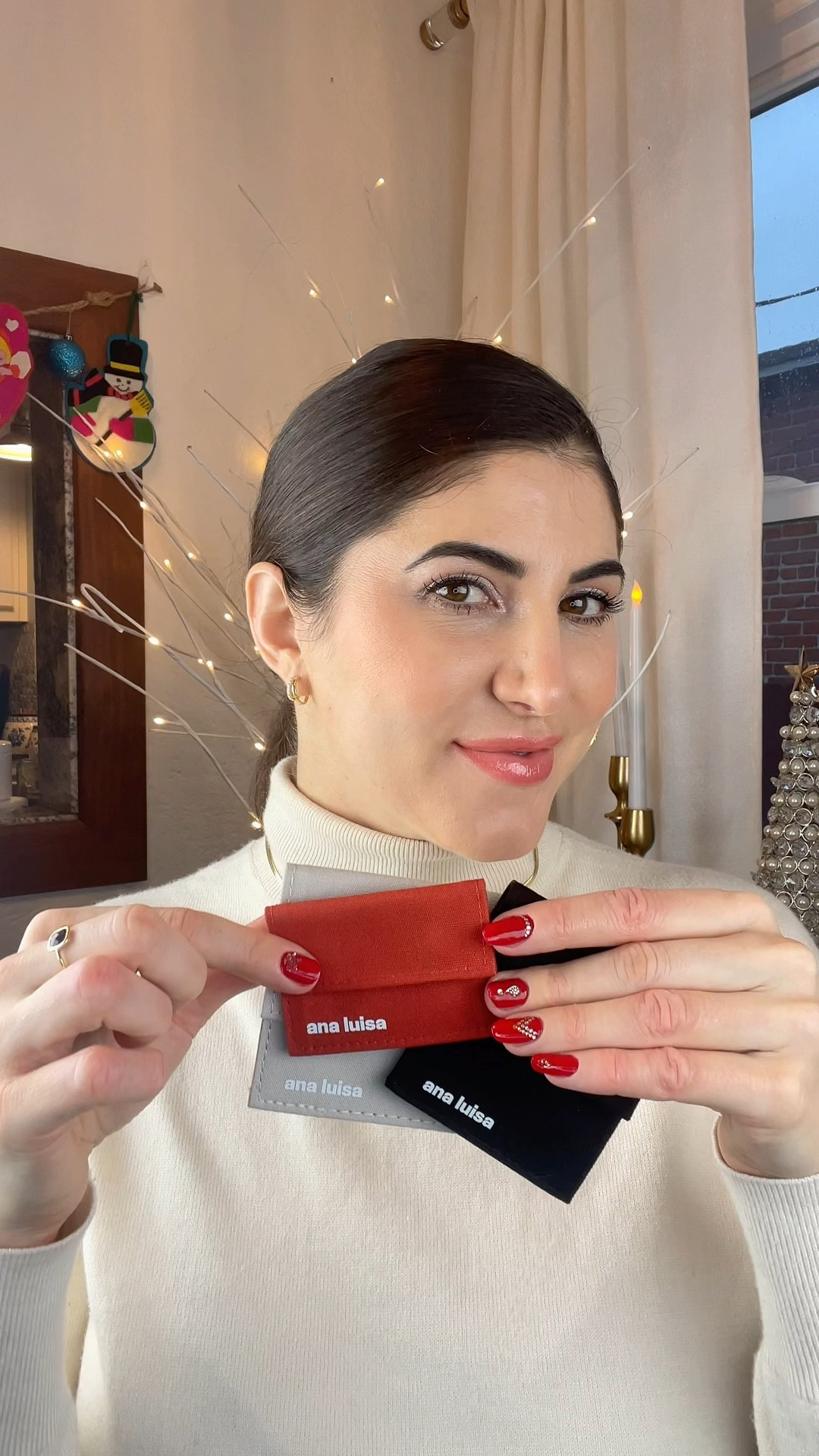 Laura Lily wearing fine jewelry from @analuisany for holiday gift ideas and Christmas outfit ideas.

#AnaLuisa, #AnaLuisaAmbassador LTK

Fine jewelry
Small Hoop earrings 
Gold chain necklace, 
herringbone chain necklace, 
green stone ring, 
double hoop, earrings 
chain-link necklace
Diamond earrings 
Diamond necklace 

#LTKHoliday #LTKGiftGuide #LTKfindsunder100