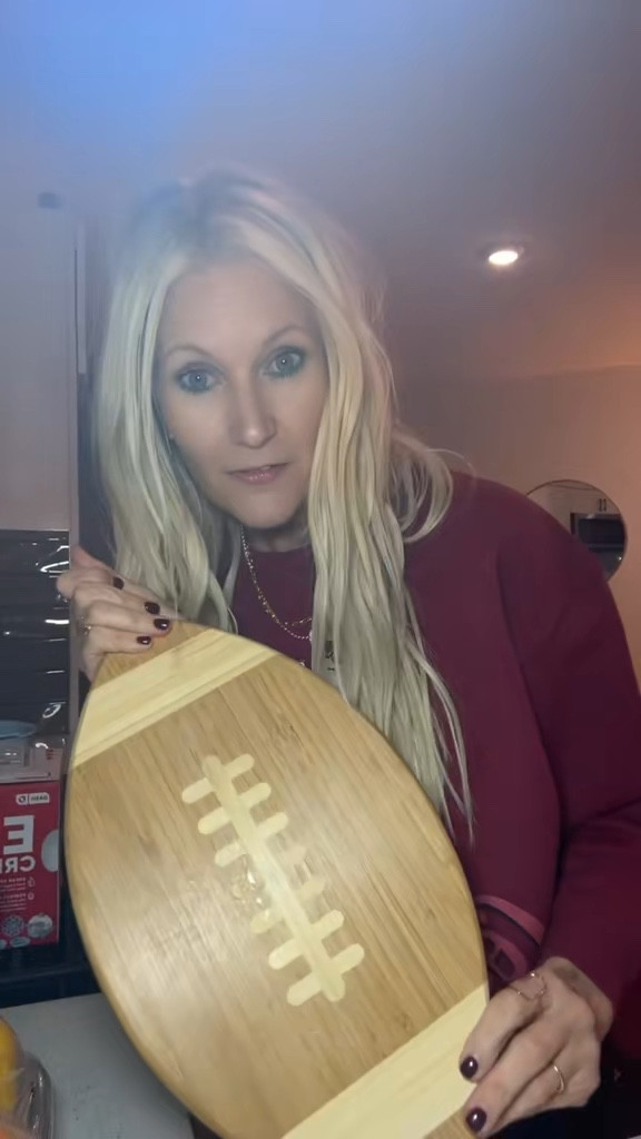The literal perfect gift to give any FOOTBALL 🏈 FAN! Only $20!!:) #nflgift #nflfangift #footballgift #amazonfinds #giftsunder50

#LTKGiftGuide #LTKMens #LTKHoliday