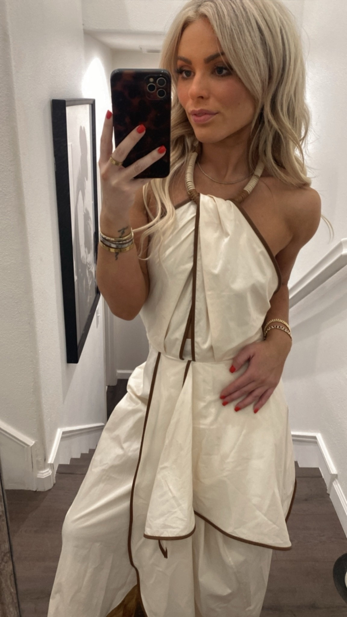 My fave resort wear dress is on sale 🫶🏼🌴🌞

Wearing a size 2!

Johanna Ortiz, resortwear, vacation, beachy