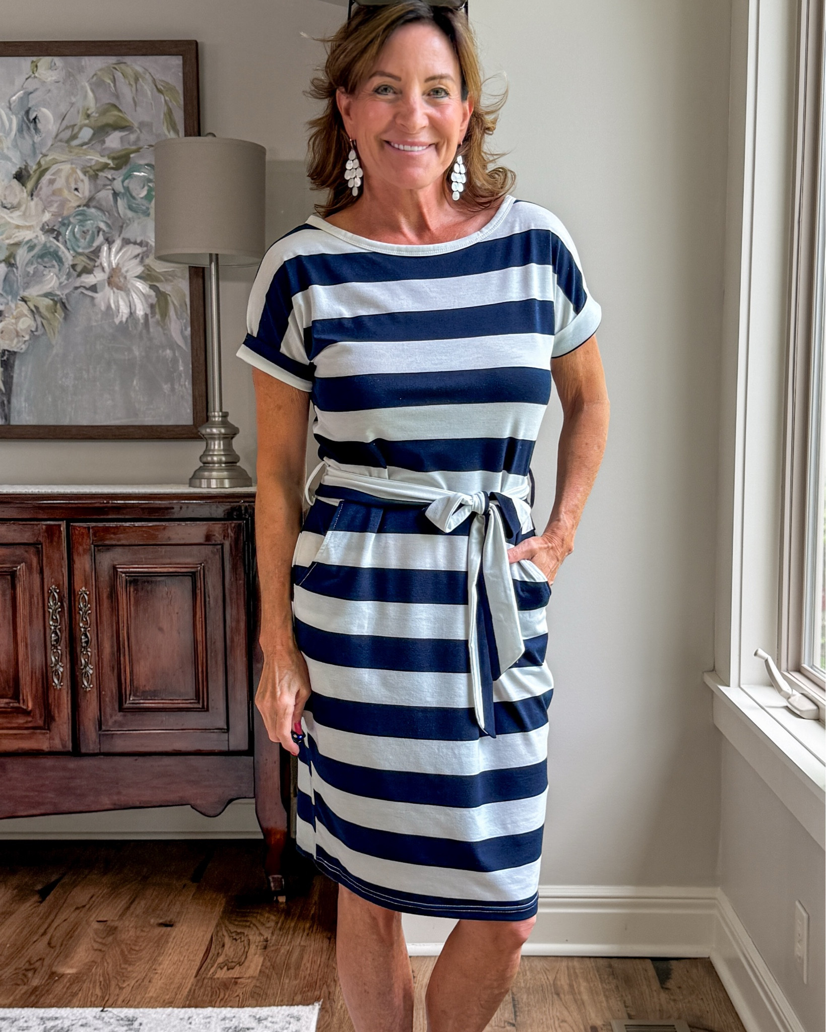A simple yet soft Tshirt dress that still provides shape. The perfect travel outfit especially when paired with a white denim jacket.

#TravelOutfit #TravelDress #DenimJacket #SummerOutfit #FashionOver50 ￼
