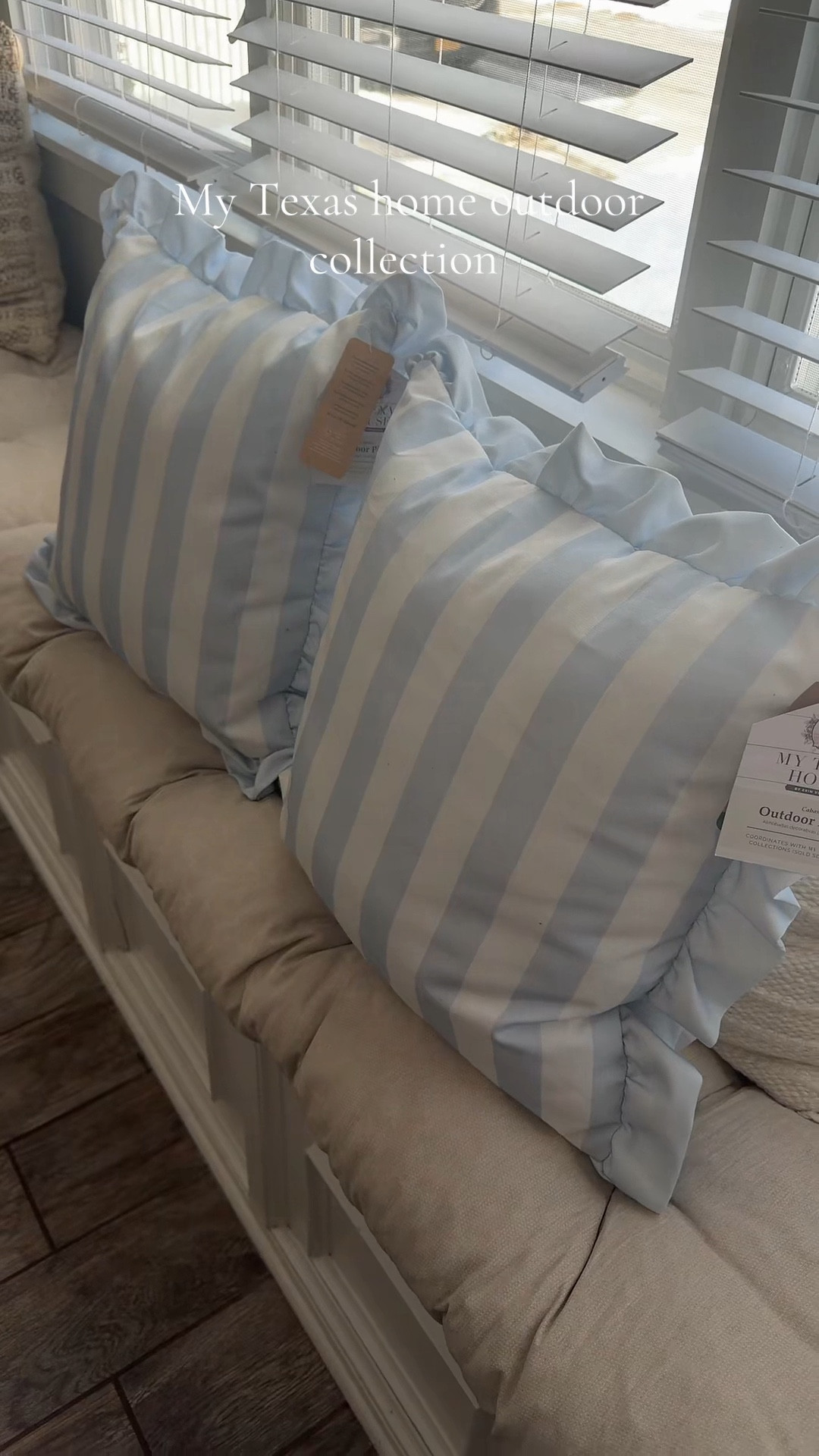 So cute !!! Outdoor pillows !!! 

#LTKHome
