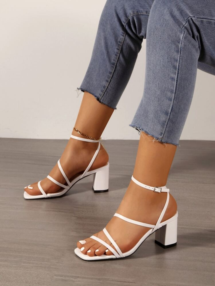 EMERY ROSE Buckle Decor Chunky Heeled Ankle Strap Sandals | SHEIN