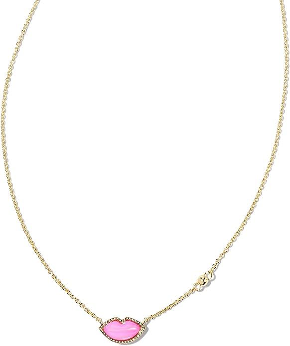 Kendra Scott, Women's, Lips Pendant Necklace, Gold Hot Pink Mother of Pearl, One Size | Amazon (US)