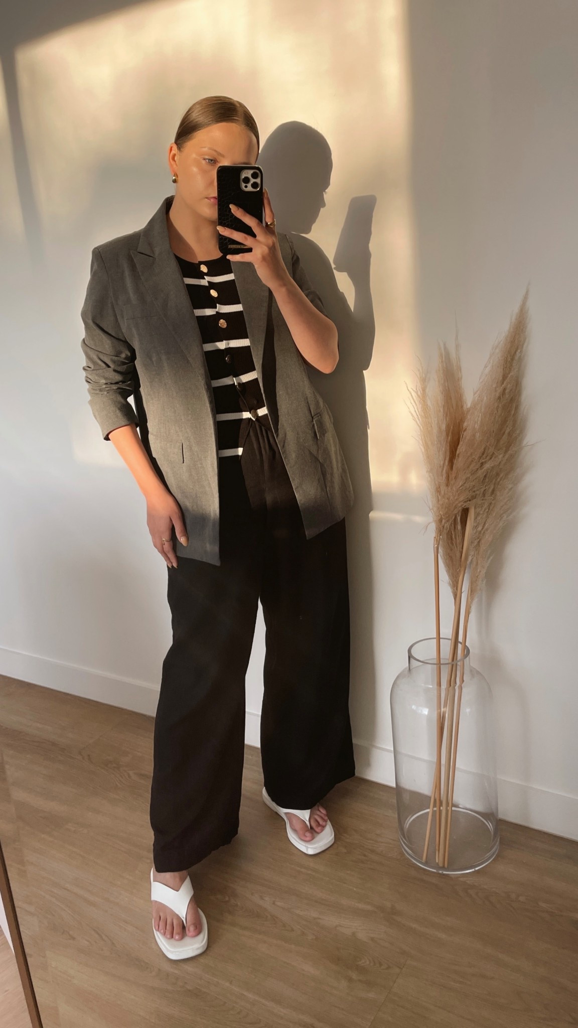 A grey blazer is always a good idea 🖤🤍

#LTKstyletip #LTKaustralia #LTKworkwear