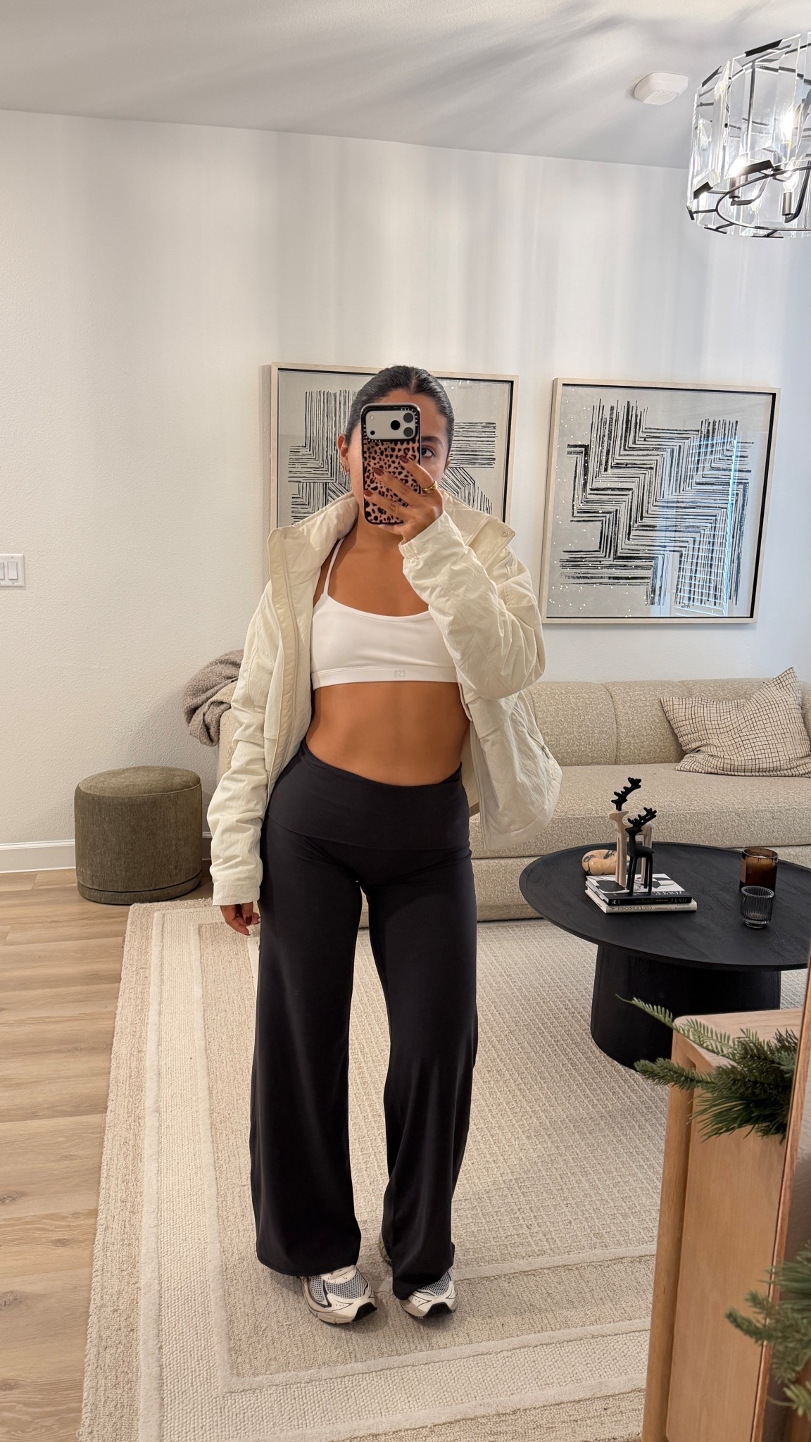 Neutral workout staples! 🤍