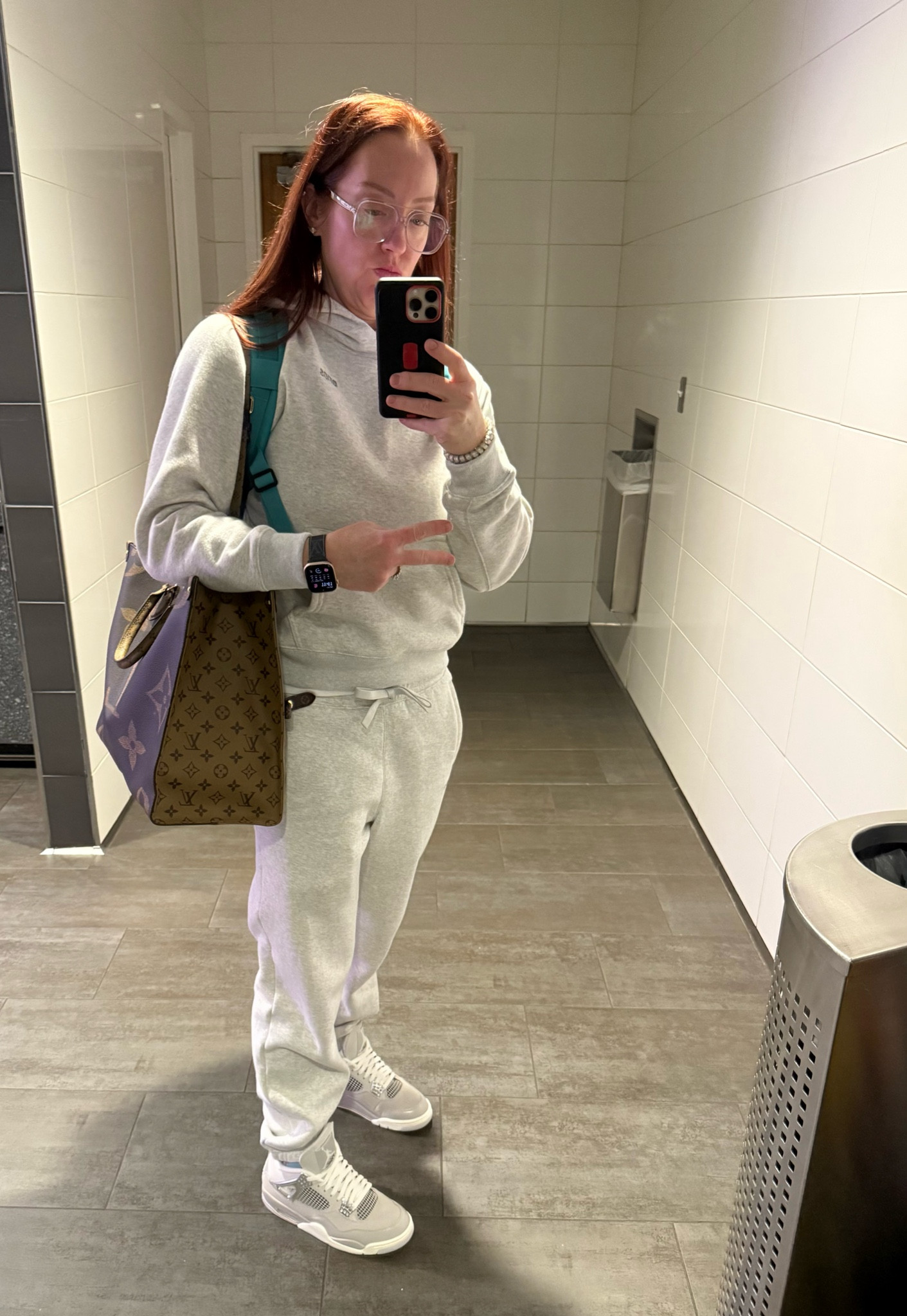 Airport fit: comfy, cozy, and carry-on approved ✈️ LAirportStyle #ComfyButMakeItChic #travel #outfit