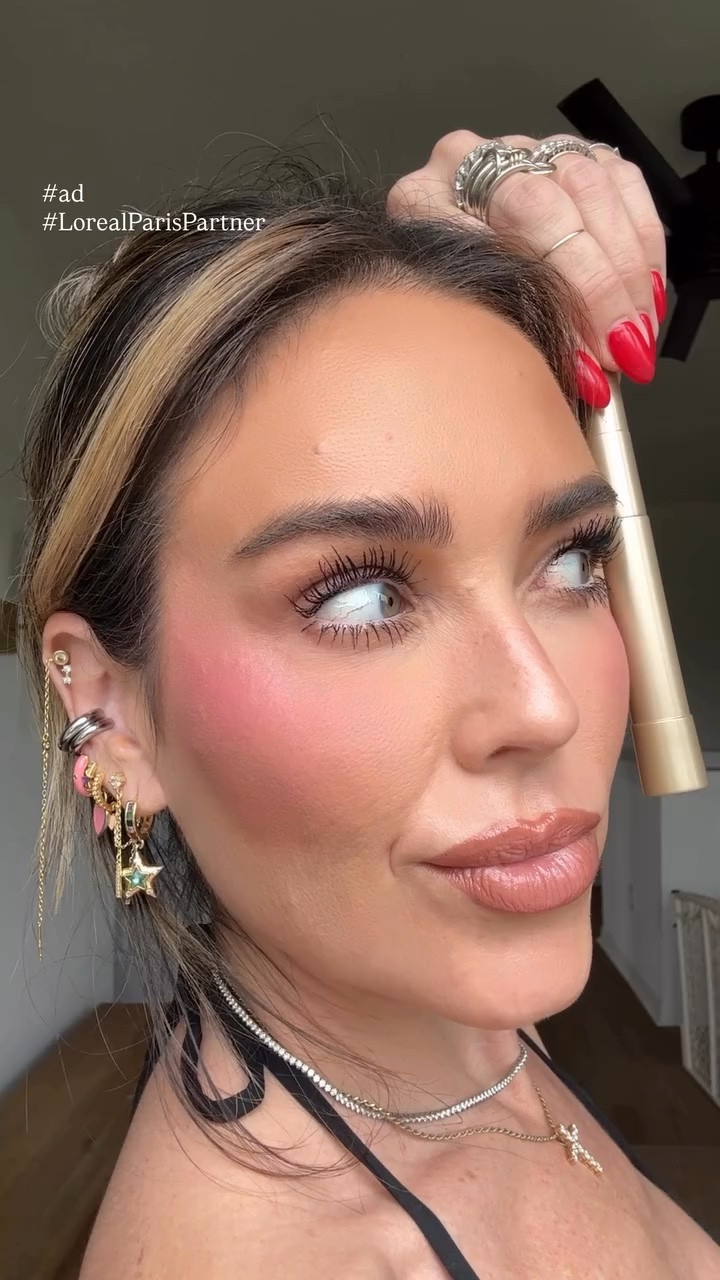 #ad #LOrealParisPartner

The 2000s are officially back, and so is one of the most iconic mascaras ever. I grabbed the OG L’Oréal Paris Telescopic Mascara during my Target school supplies run, and now I remember exactly why everyone loved it. One coat gives incredible length, and if you’re a true millennial, a second coat + lower lashes is the secret for even more drama.

If you’re already heading to Target for back-to-school shopping, don’t forget to toss this into your cart too! 

#TargetPartner @target @targetstyle #LOrealParisMakeup @lorealparis @lorealparisusa