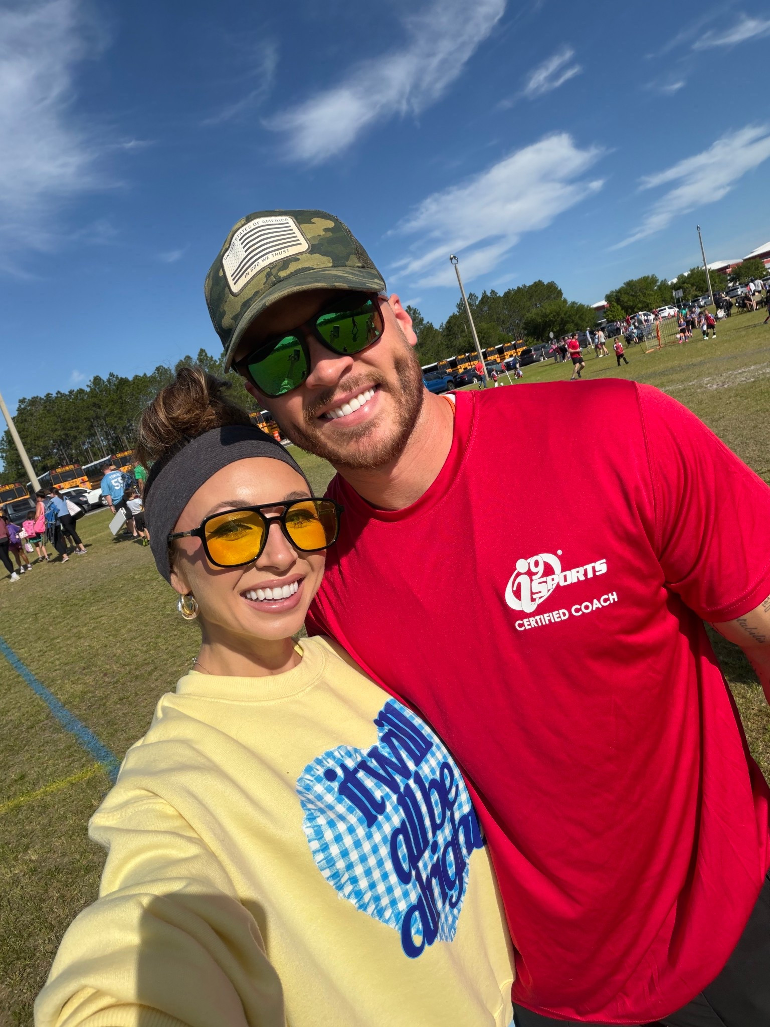 Cheering my boys at football today in this cozy sweatshirt!

#LTKmomlife #LTKootd #LTKActive