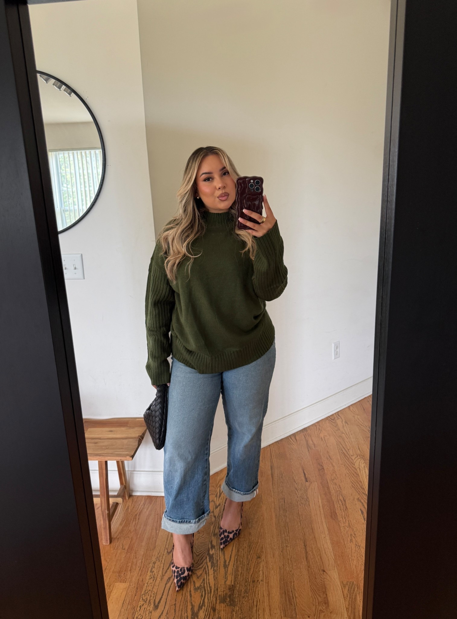 A simple casual outfit perfect for brunch/dinner🖤 

Sweater: M (it’s lightweight not as thick) 
Jeans: size 10 (has stretch) 
#LTKStyleTip

#LTKSeasonal #LTKMidsize