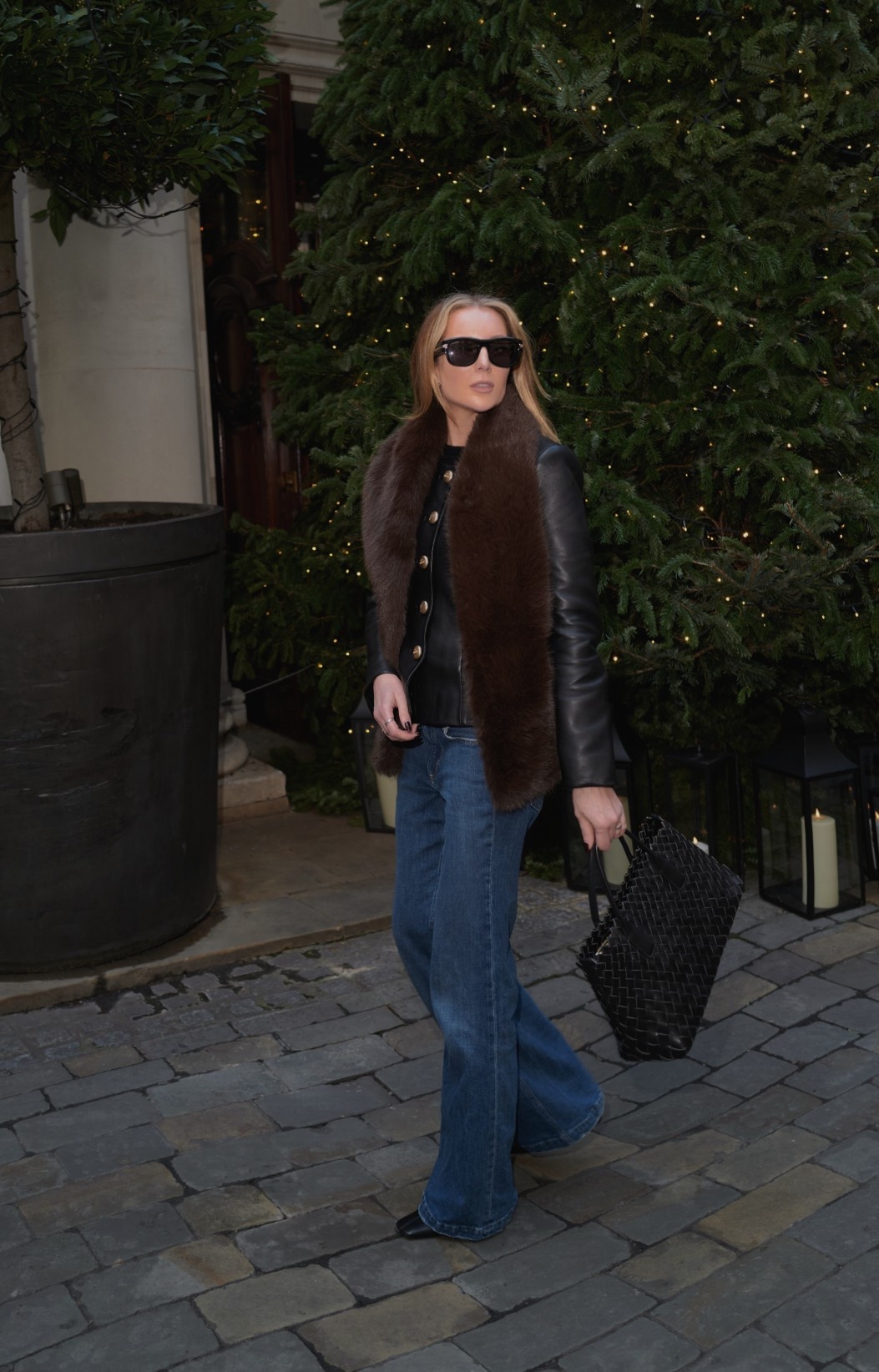 Faux fur scarf, leather jacket, evening jacket, winter outfit, jeans, wide leg jeans, bootcut jeans, black handbag, Bottega veneta, faux fur jacket, winter jacket, smart day outfit 

#LTKluxury #LTKwinter #LTKjeans