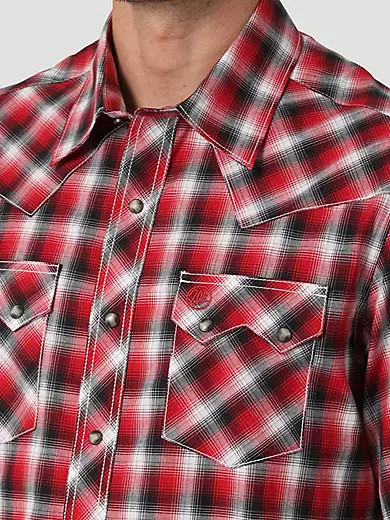 Men's Wrangler Retro® Short Sleeve Western Snap with Sawtooth Flap Pocket Plaid Shirt in Picnic ... | Wrangler