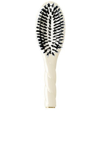 La Bonne Brosse Small Brush N02 in Creamy White - White. Size all. | FWRD 