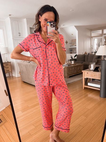 The softest pajamas everrrr and under $17!!!!!!! 🤯 lots of cute patterns too!  Thank you @walmart !!!!!!

Who needs new pajamas???  



#LTKhome #LTKstyletip #LTKfindsunder50