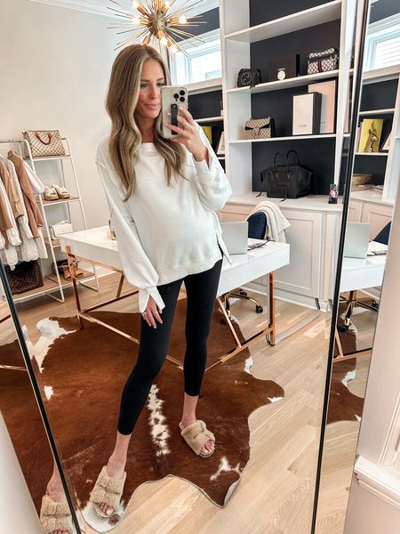 Casual outfit / maternity outfit / sweatshirt / amazon fashion 

Small in the sweatshirt and leggings (bump friendly). Slippers fit true to size 


#LTKunder50 #LTKstyletip #LTKbump