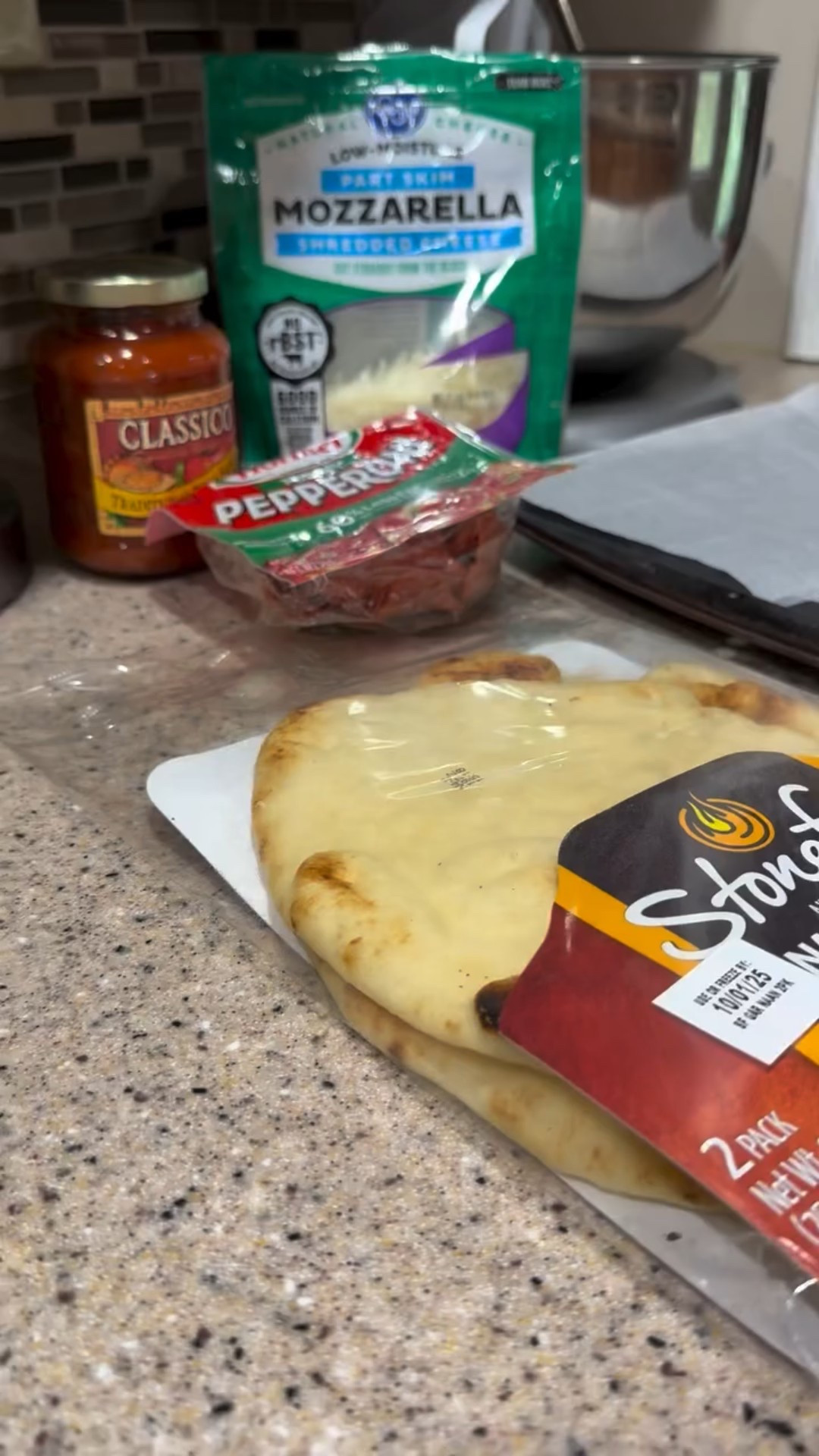 🍕 Easy Flatbread Pizzas (4-Ingredient Dinner Idea!) 🍕 
If you need a quick and delicious dinner idea — this one’s a keeper!
 
Here’s how I make them: ✨ Preheat oven to 400°F. ✨ Bake @stonefirenaan bread for 5 minutes. ✨ Add pizza sauce, mozzarella cheese, and turkey pepperoni. ✨ Bake another 5 minutes — and that’s it!
 
Crispy, cheesy perfection in a matter of minutes. 😋 Feel free to include your favorite toppings! This recipe pairs so well with a salad 🥗. 
Would you try this for a quick dinner night or as a football snack on the weekend?

💗 Ashley

#MakeLifeMarvelous
Easy recipe, flatbread pizza, four ingredient meal, quick meal, pizza recipe.