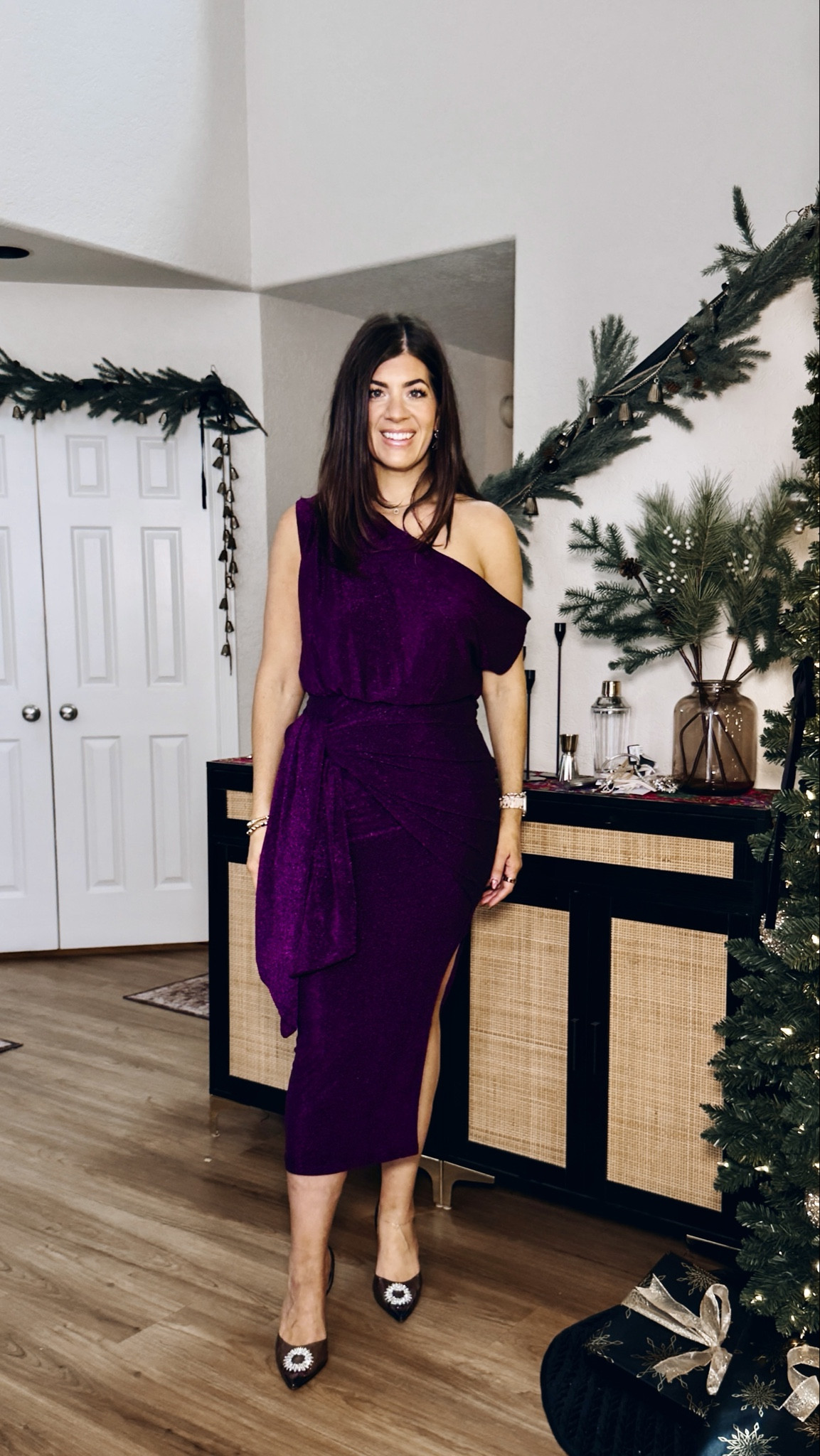 Last minute new years outfit
In a large bodycon dress

#LTKTall #LTKWedding #LTKMidsize