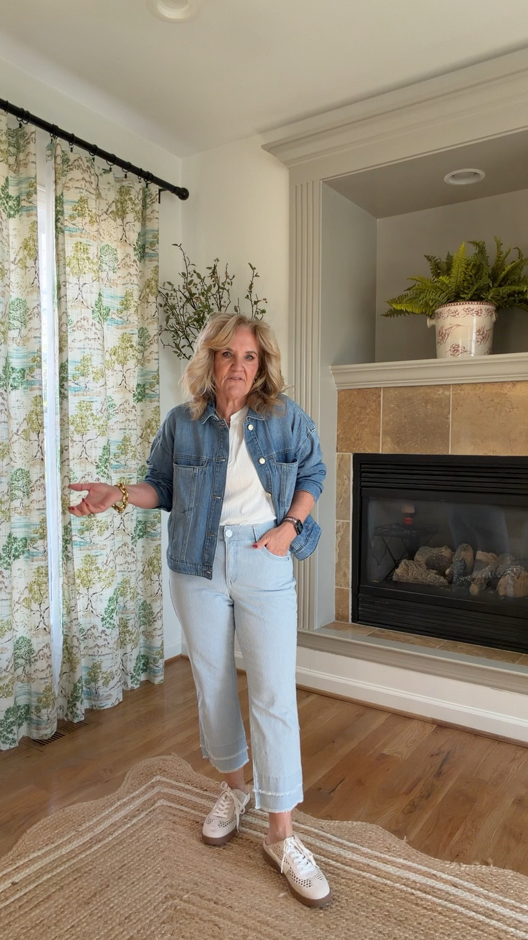 Wearing a size 8 petite in these jeans. I would recommend sizing down if you’re not in a petite  these are a little big. Great denim. 
Super flattering! 
Code NANETTE25 25% off one order 

#LTKSeasonal #LTKSaleAlert #LTKOver40