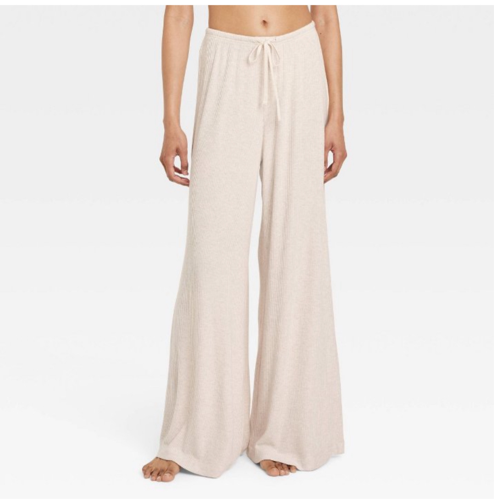 Ribbed lounge pants 🤍 


#LTKBump #LTKActive #LTKFindsUnder50