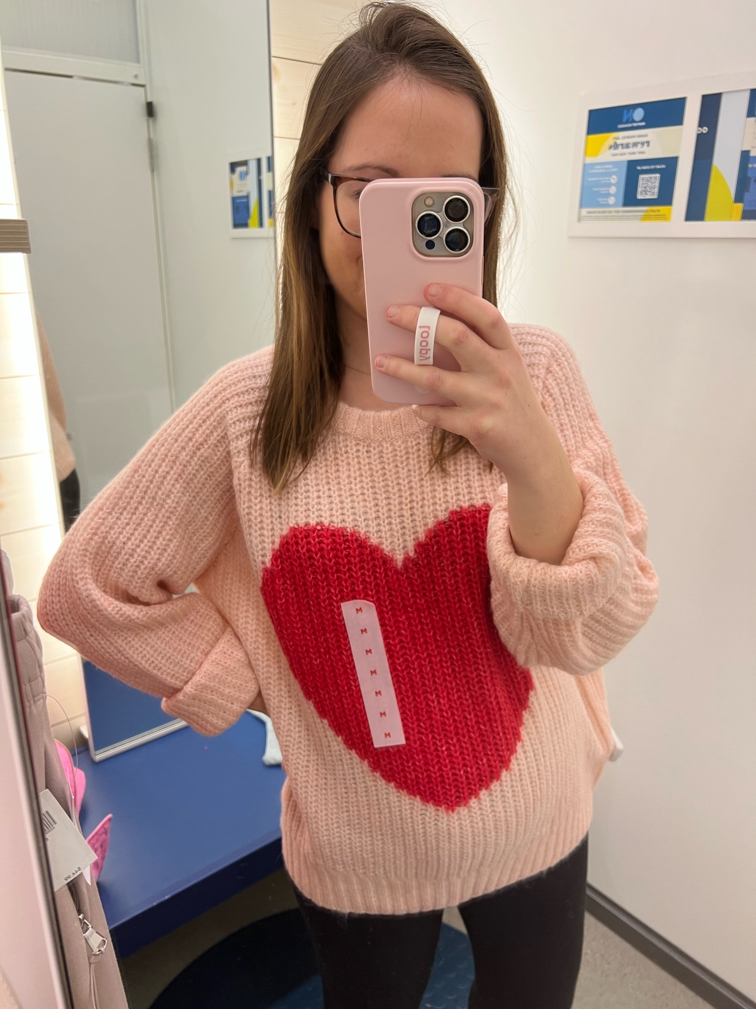 Valentine’s Day sweater! Recommend wearing a tank underneath. I sized up to a M to cover the bump and be legging friendly, sizing up 1 would be good for anyone!


#LTKFind #LTKunder50 #LTKSeasonal
