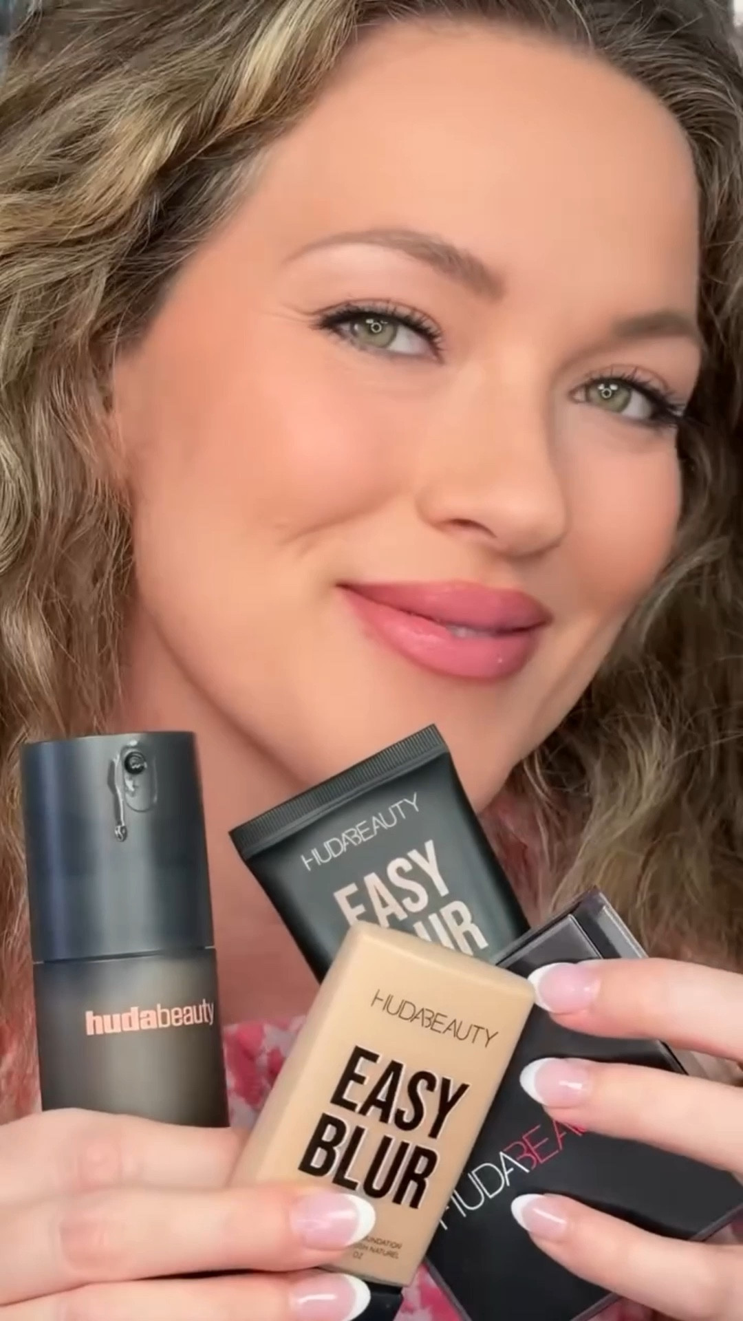 Easy Bake Setting Spray has entered the chat 💬! @hudabeauty has done it again. 👑
Have you tried it yet?! 🪄✨💕🫶🏻 This is how to get flawless makeup all day. No joke. This is THE combination for a literal filter IRL. This look lasted for 8 hours with no problem. 👌🏻

Comment below for any product/shade questions. 

@huda 
@anastasiabeverlyhills 
@septhebrand 
@kuvrd 

#makuep #huda #hudabeauty #easybakesettingspray #beauty