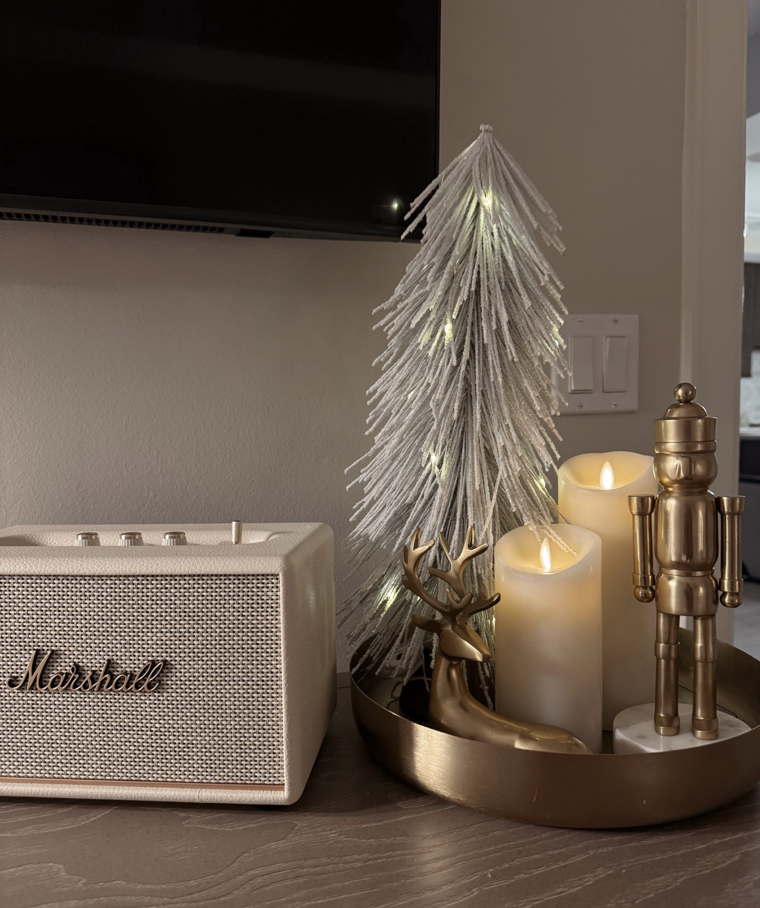 bedroom christmas decor!! 

#LTKHolidaySale #LTKHoliday #LTKSeasonal