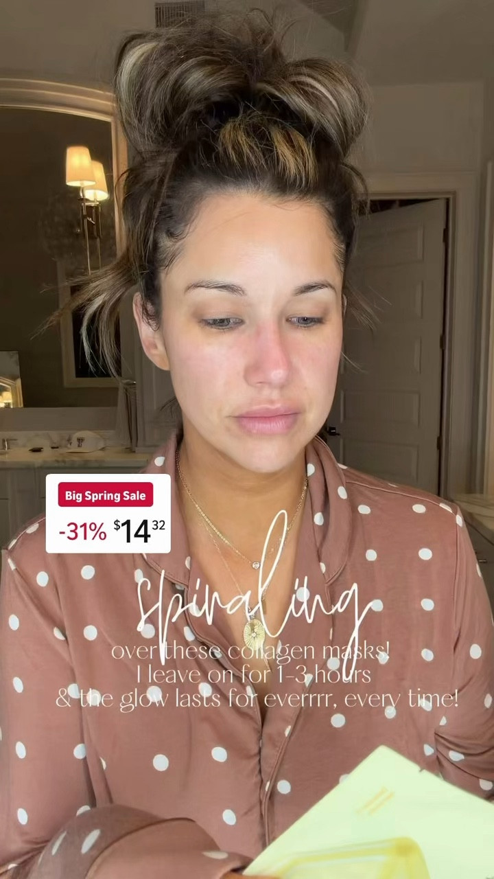 The face mask that gives you the most insane glow!!

#LTKmorningroutine #LTKgrwm #LTKSaleAlert