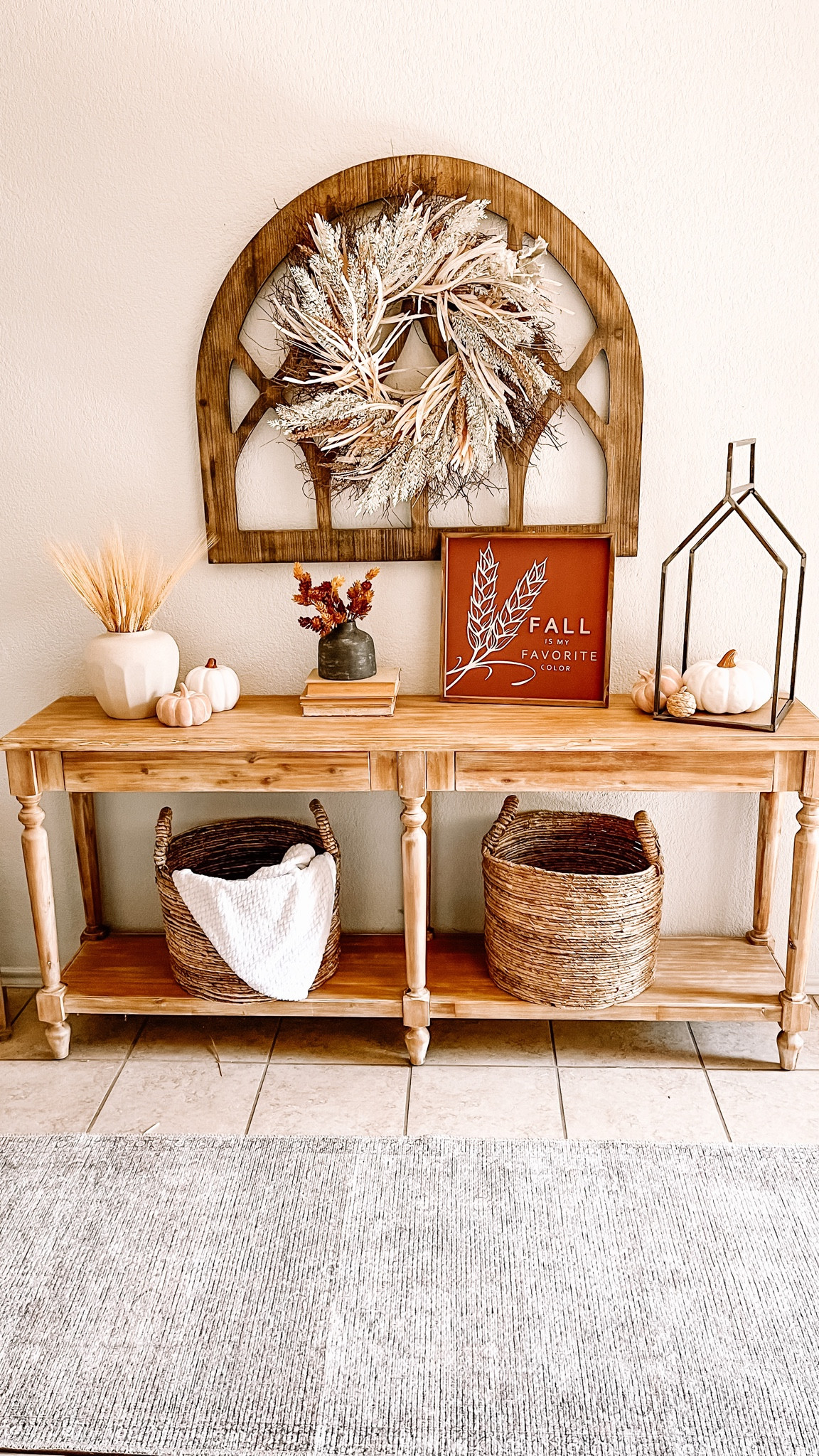 Fall Entryway Inspo

#LTKSeasonal #LTKHoliday #LTKhome