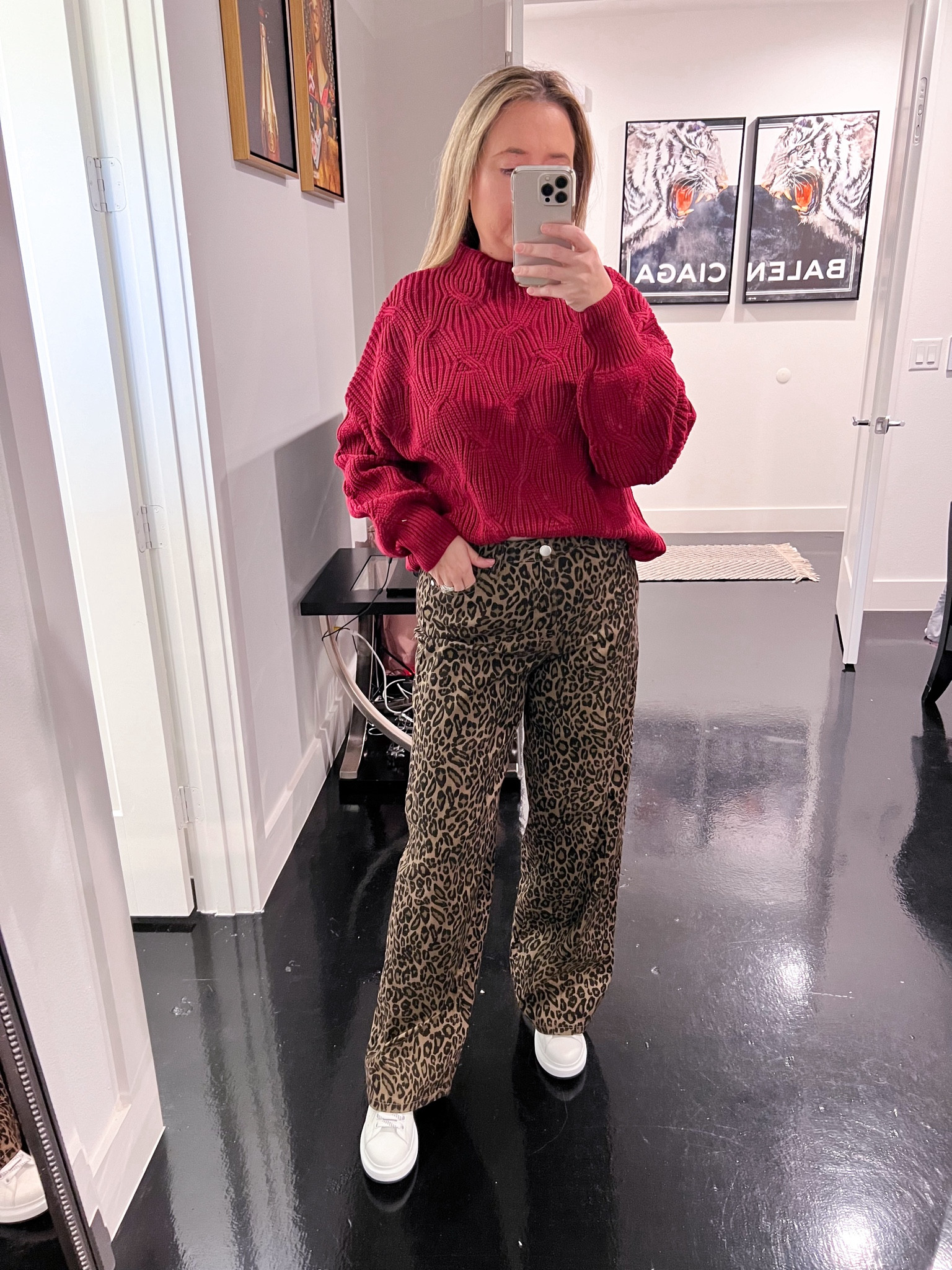 Leopard jeans and burgundy sweater

Amazon finds. McQueen sneakers. Fall look. 

#LTKStyleTip #LTKSeasonal #LTKFindsUnder50
