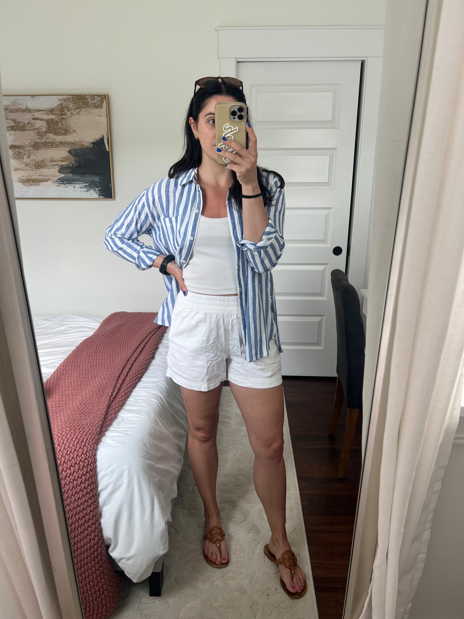 Summer outfit

Linen set, linen shirt, linen shorts, tank top, sandals, Old Navy, Tory Burch, Miller flip flops

#LTKStyleTip #LTKShoeCrush #LTKSeasonal