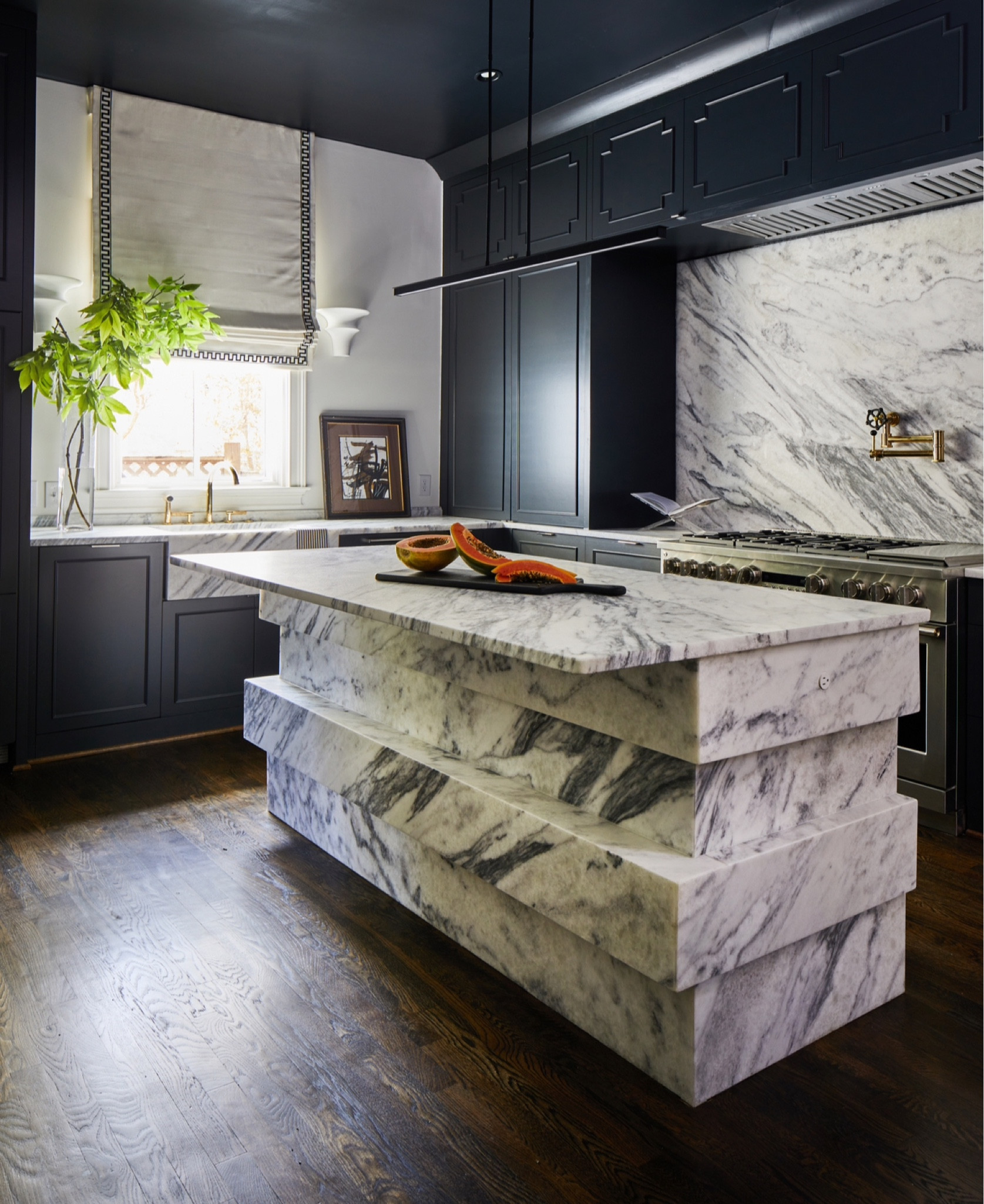 Shop this kitchen 🖤

#LTKhome