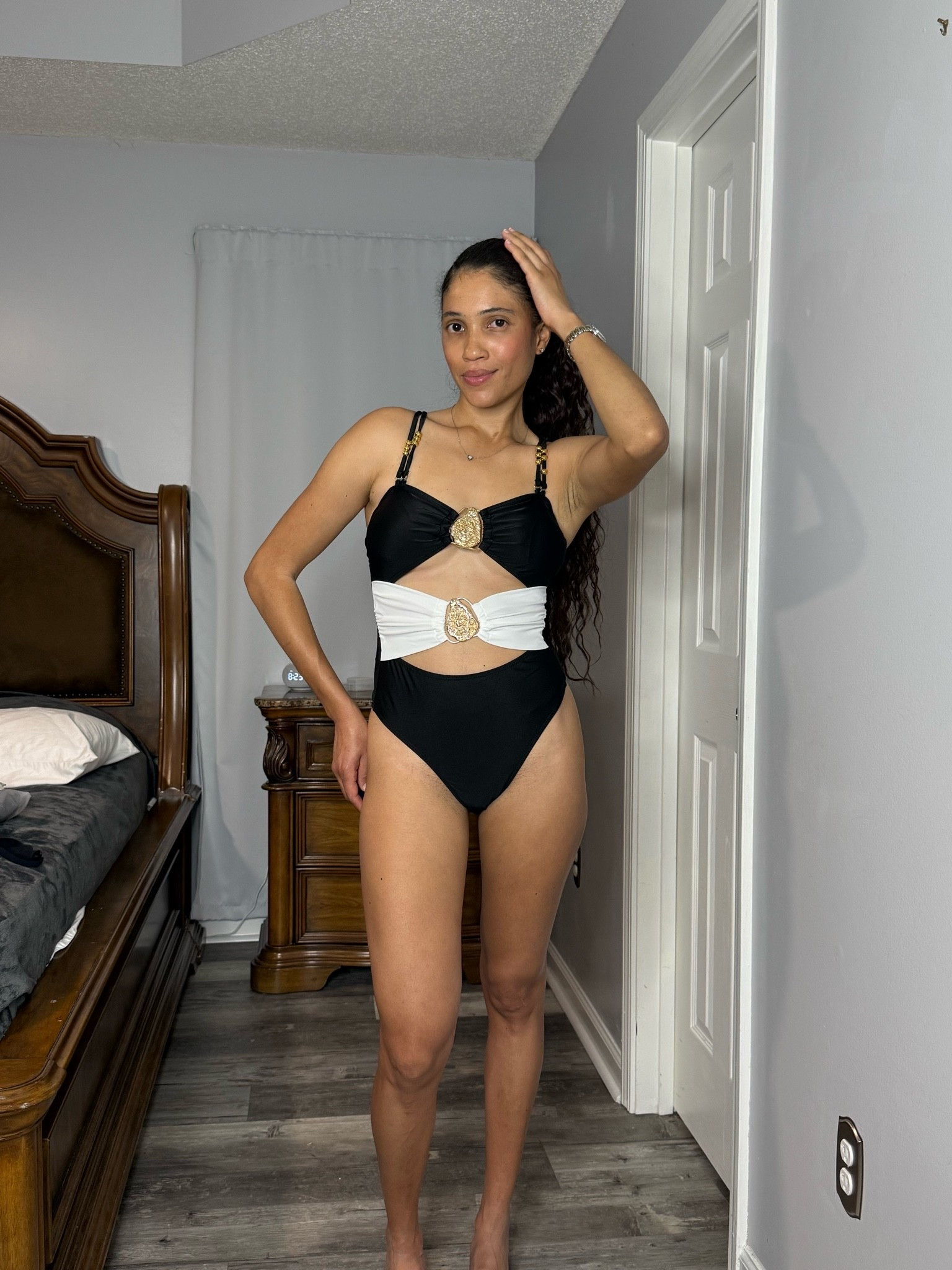 Black & white one piece swimsuit✨

#LTKMothersDay #LTKSwim #LTKSaleAlert