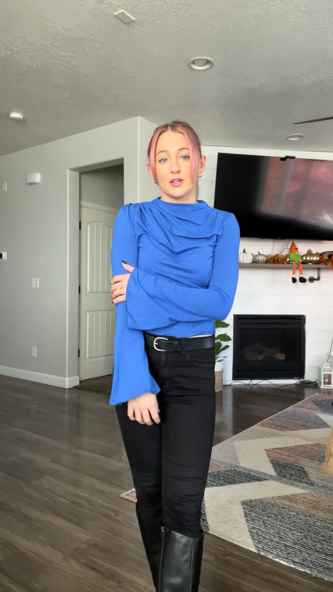Blue blouse for winter 