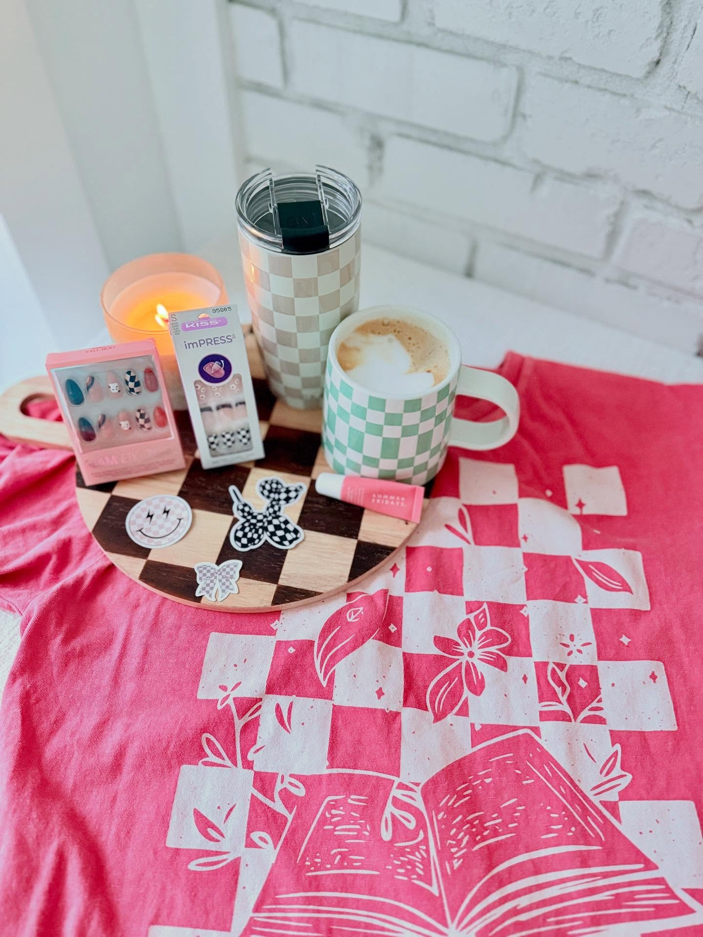✨Friday Favorites✨

💭 What's an auto buy item for you?

Back with another Friday Faves...I think I'm going to try to do this once to twice a month. We'll see how it goes. 😂

This month my millennial side is showing. If something has a checkerboard design you better believe I will buy it and not think twice about it. So I decided this month to share some of my favorite checkerboard items. Swipe to see my favorite reads from this month!


#LTKOver40 #LTKFindsUnder50 #LTKHome