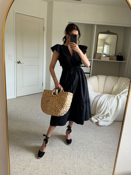 TARGET FINDS.
Spring summer Black dress 
Wearing size XS
TARGET basket bags
Black espadrilles

#LTKfindsunder50 #LTKxTarget #LTKstyletip