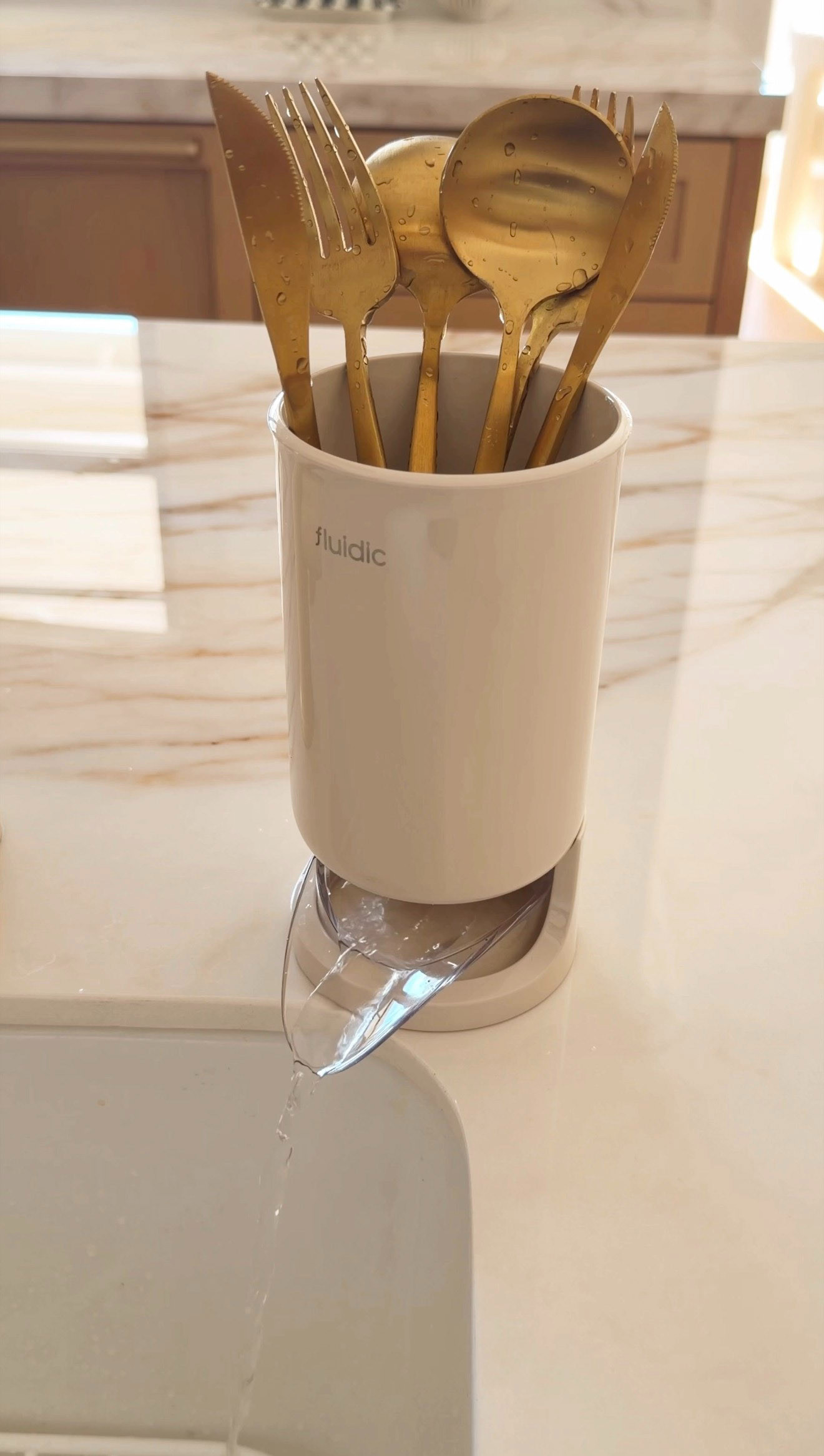 A utensil drying holder for the kitchen counter is one of those quiet, practical pieces that brings order to the aftermath of cooking. It keeps things contained, prevents clutter from spreading across the counter, and quietly transitions items from washed to ready-to-use again.
 

 #LTKHome