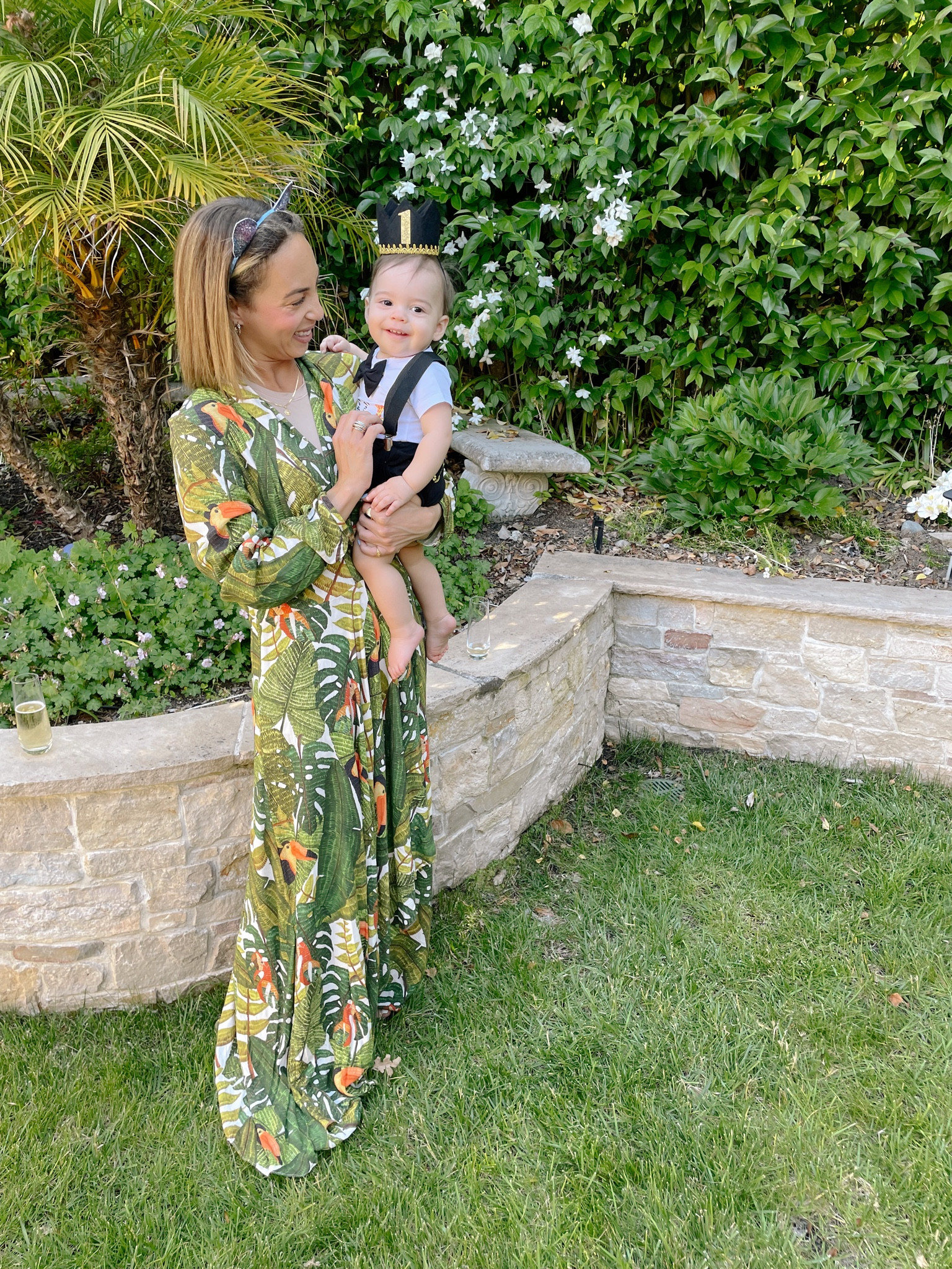 Jungle theme for my cousins 1st bday! #dressinhappiness 