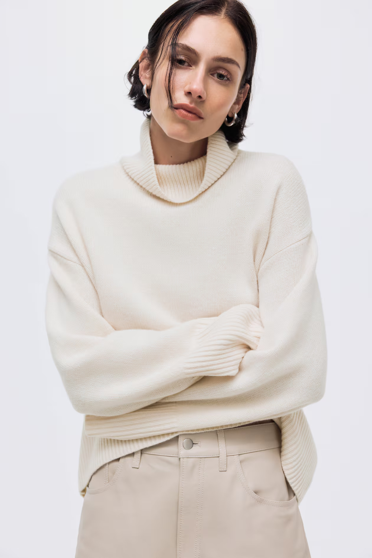 Cashmere-blend polo-neck jumper | H&M (UK, MY, IN, SG, PH, TW, HK)