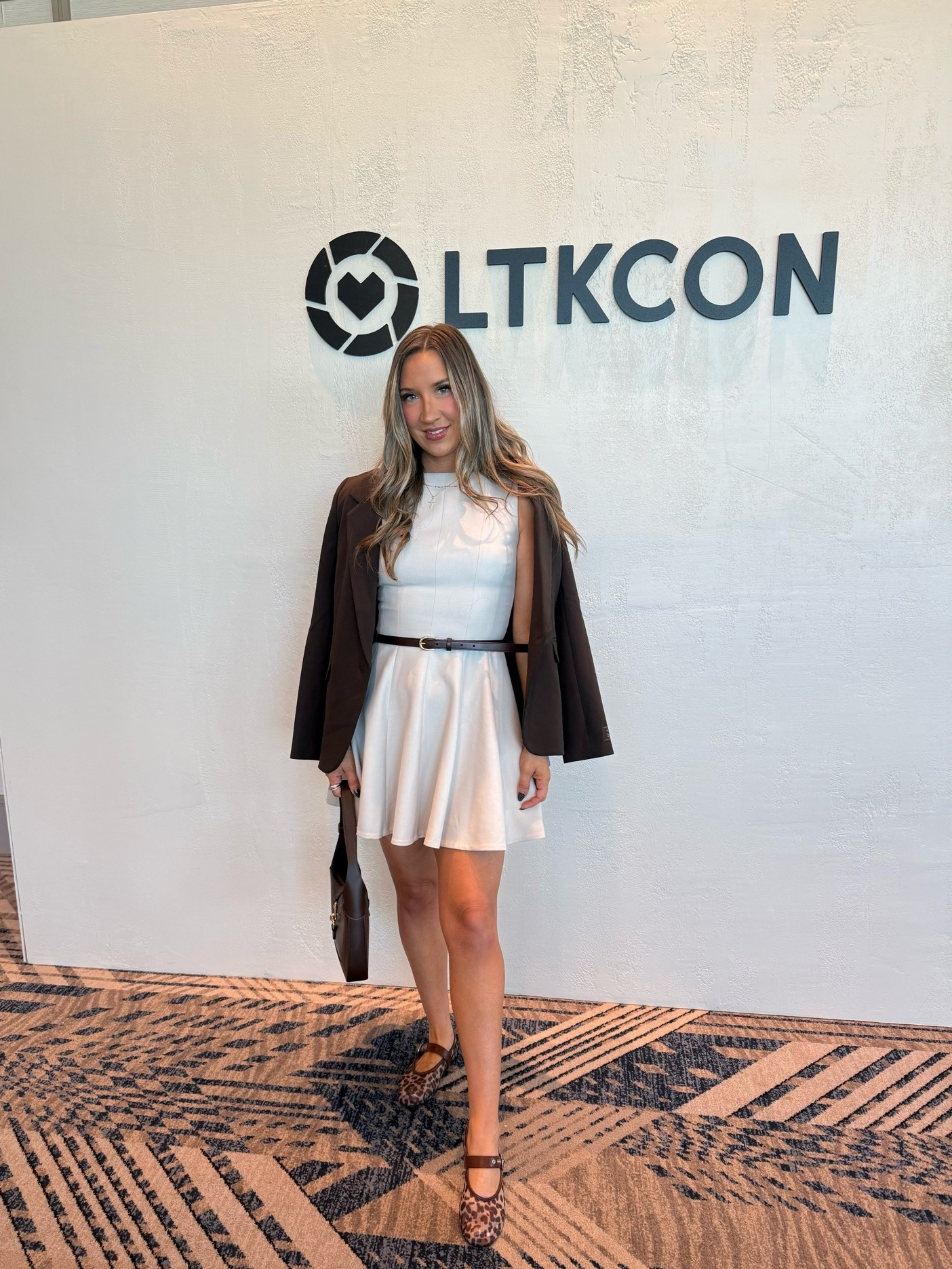 Ltkcon outfit, fall outfit, fall dress, blazer, fall shoes

#LTKCon #LTKootd #LTKTall