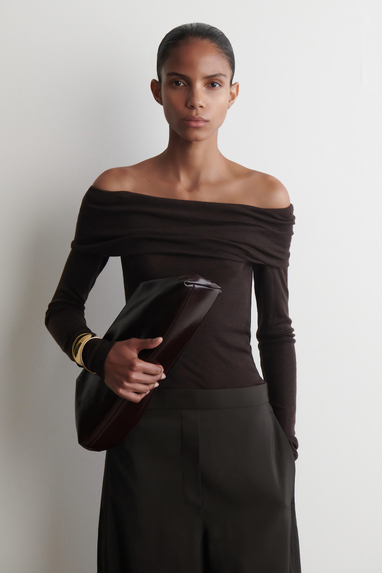 OFF-THE-SHOULDER MERINO WOOL TOP - DARK BROWN | COS GB | COS UK